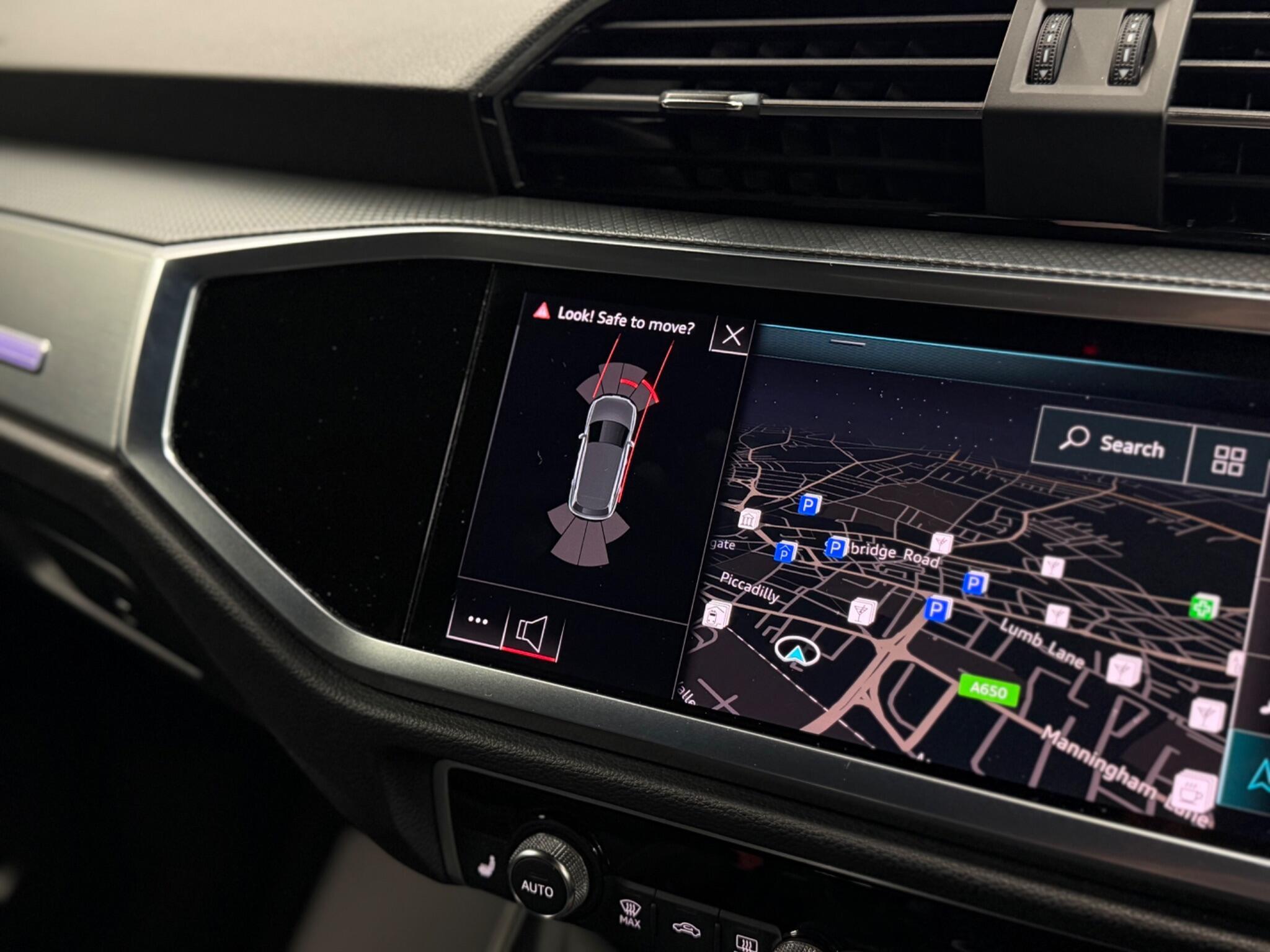 Audi Q3 — image 12 of 22
