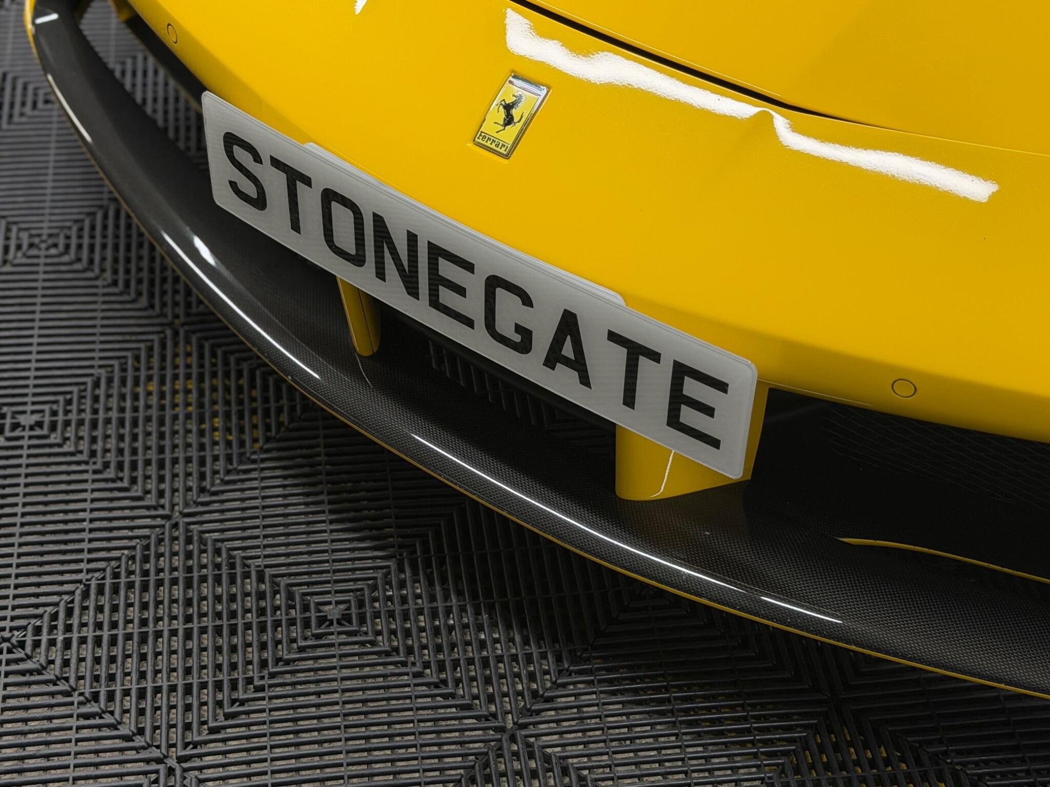 Ferrari 488 — image 19 of 53