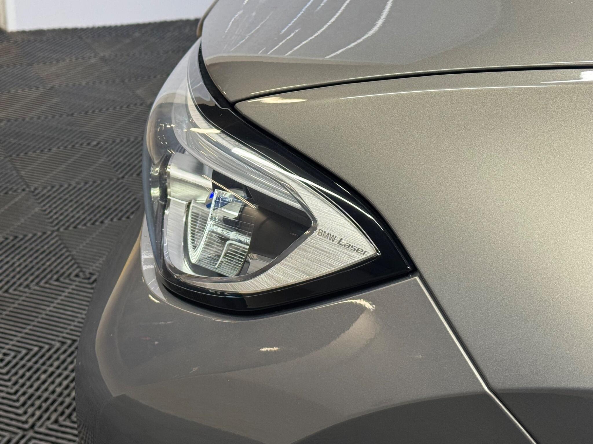 BMW 3 Series — image 13 of 41