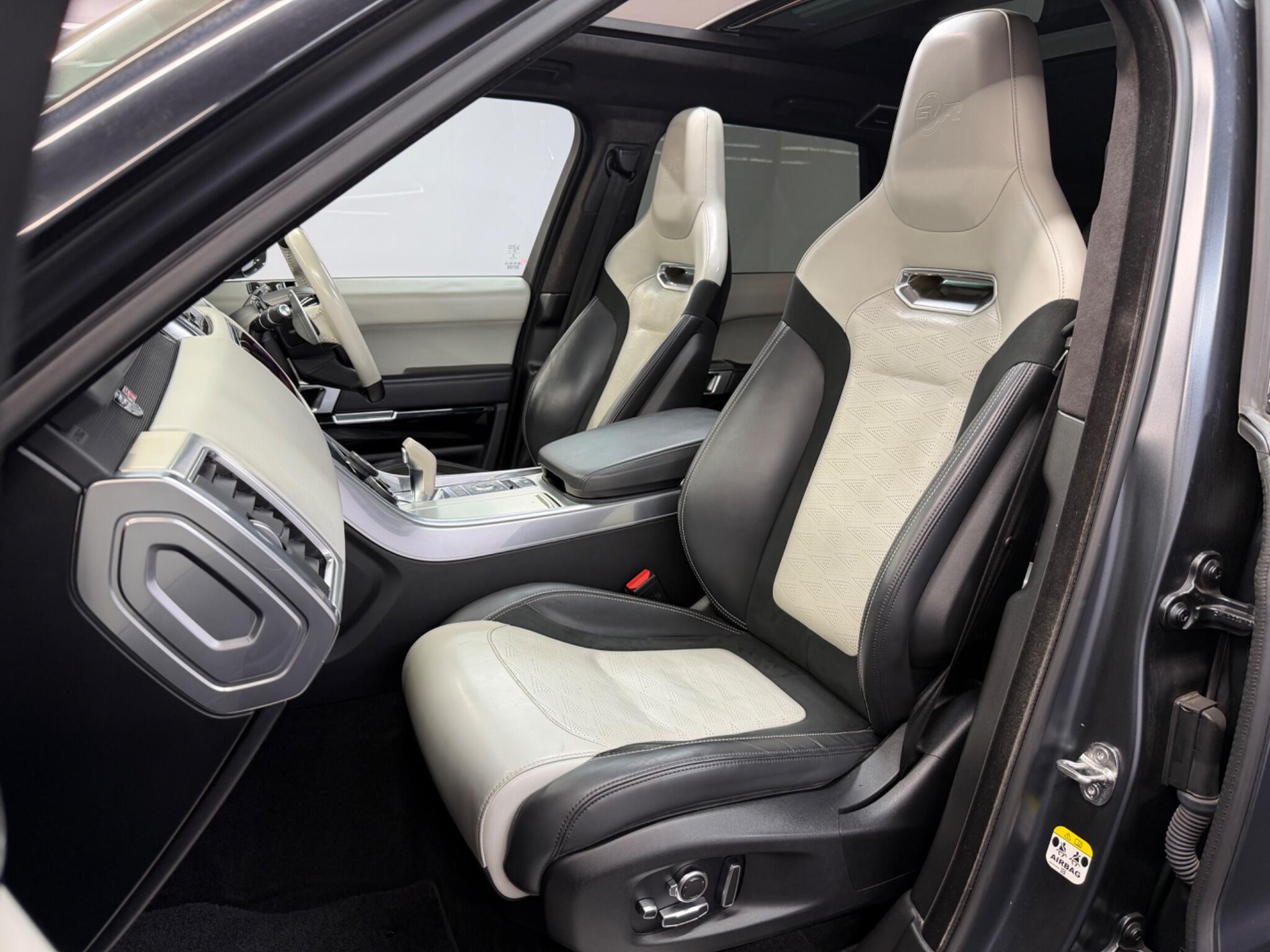 Land Rover Range Rover Sport — image 3 of 37