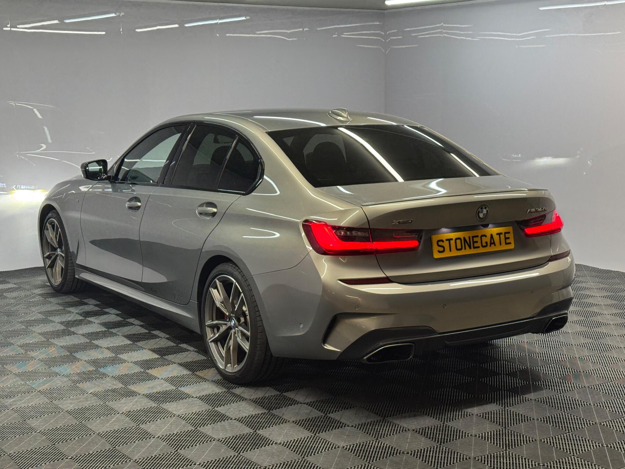 BMW 3 Series — image 2 of 41