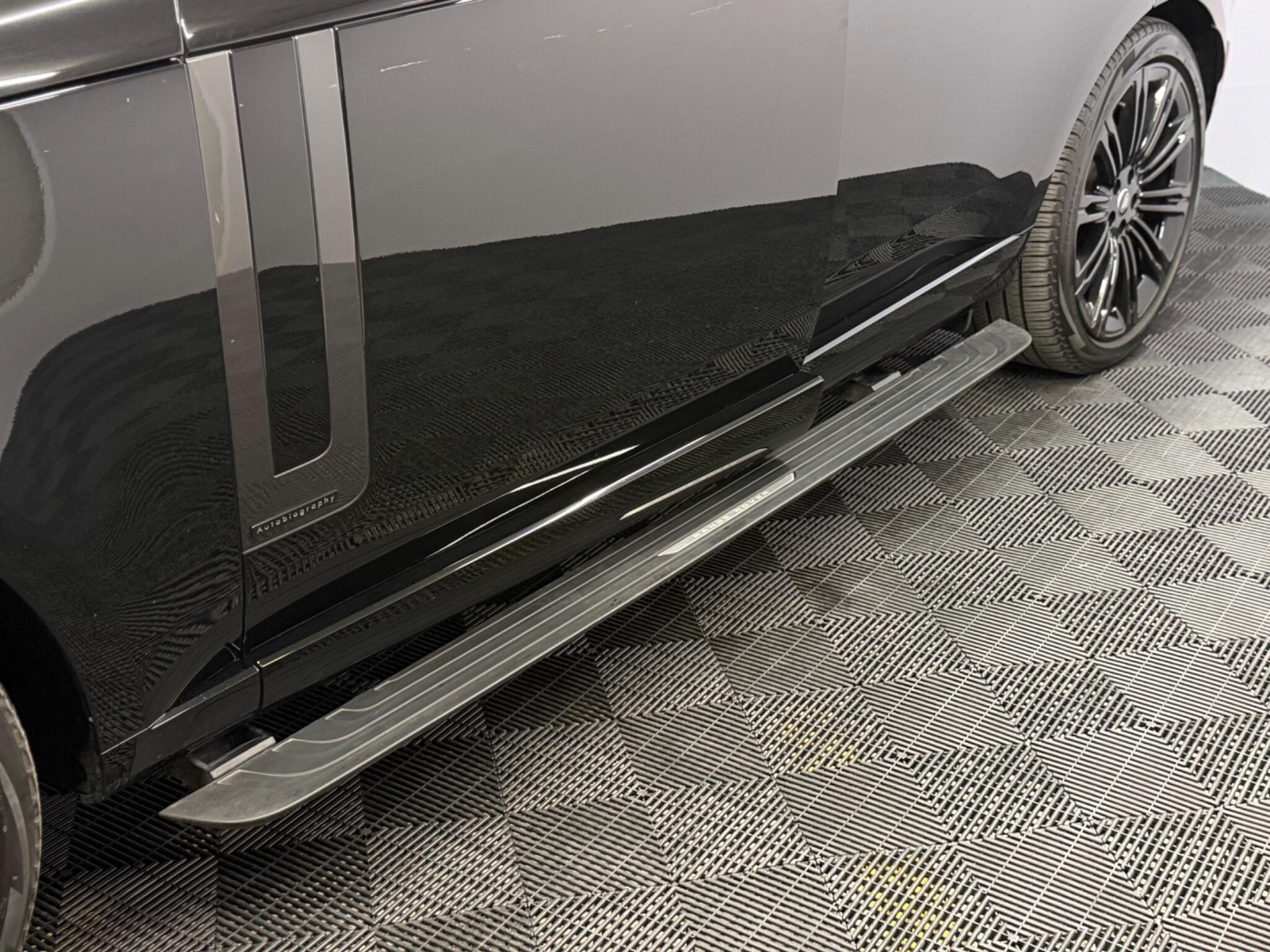 Land Rover Range Rover — image 10 of 41