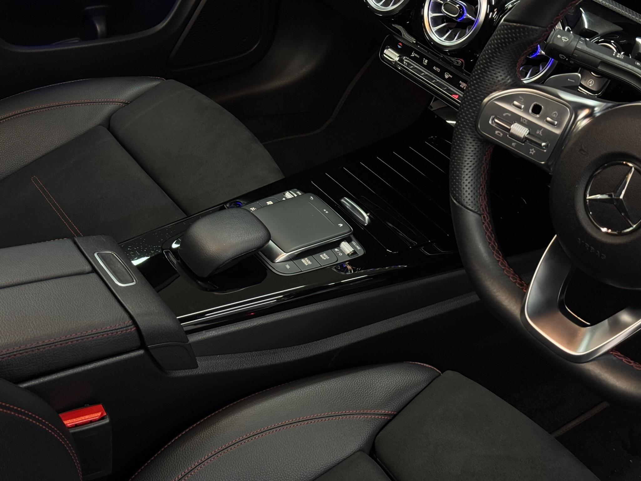 Mercedes-Benz CLA — image 33 of 49