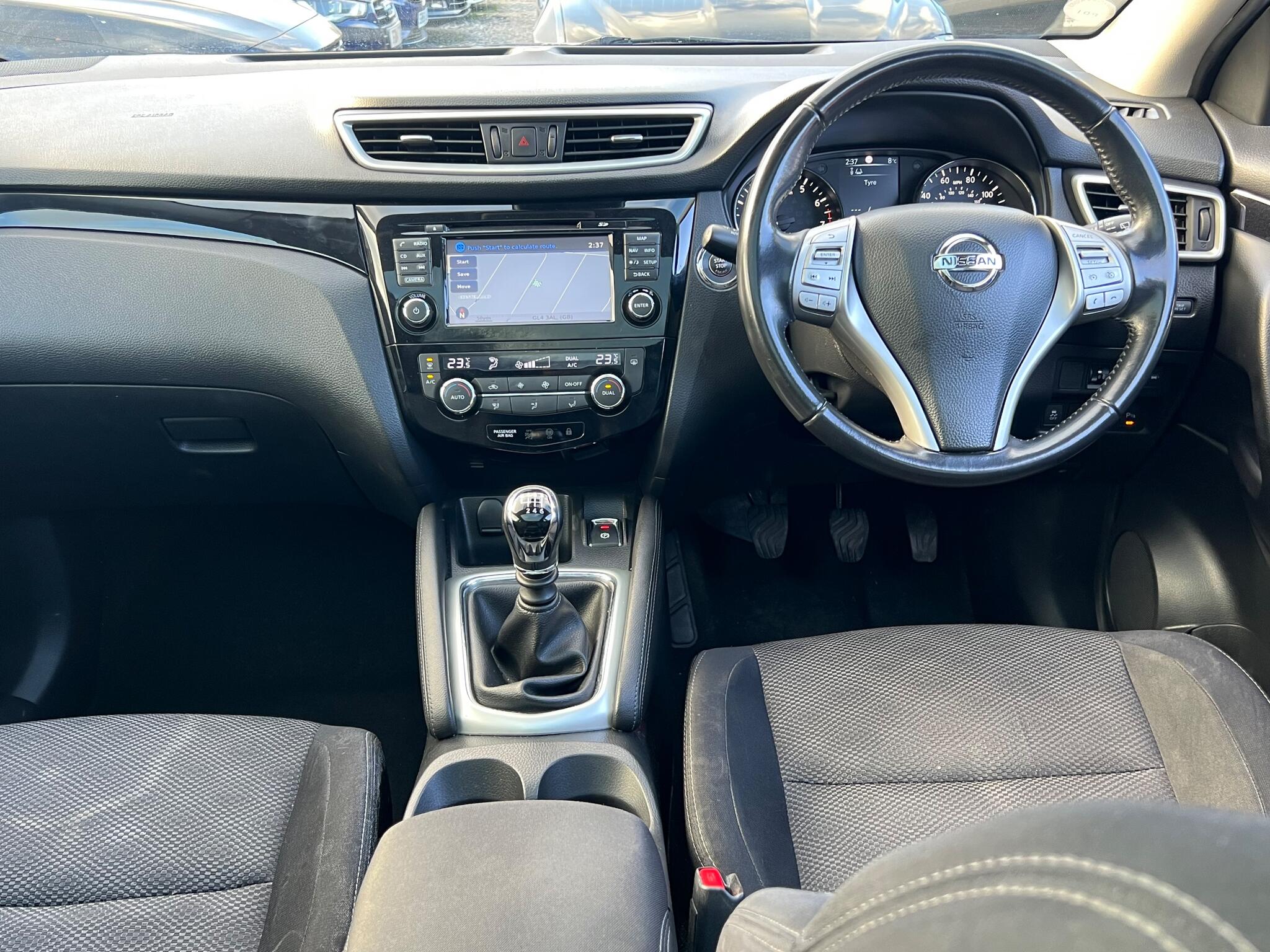 2016 Nissan Qashqai 1.2 DIG-T N-Connecta SUV 5dr Petrol Manual 2WD Euro 6 (s/s) (115 ps)