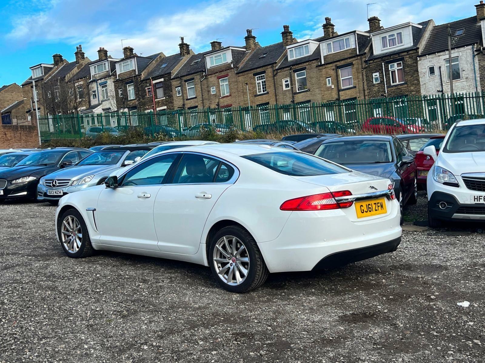 2011 Jaguar XF 2.2d Premium Luxury Saloon 4dr Diesel Auto Euro 5 (s/s) (190 ps)