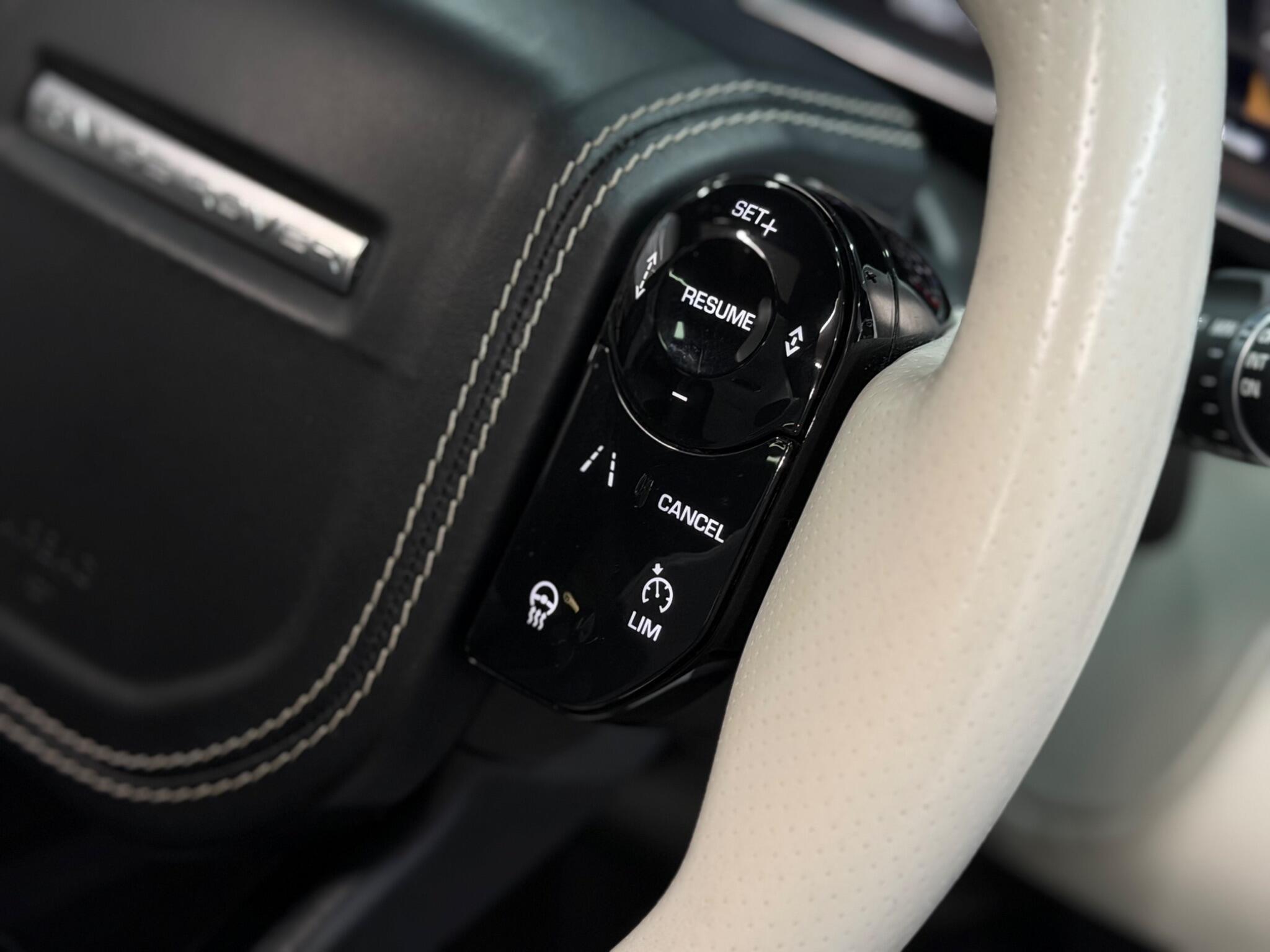 Land Rover Range Rover Sport — image 36 of 37