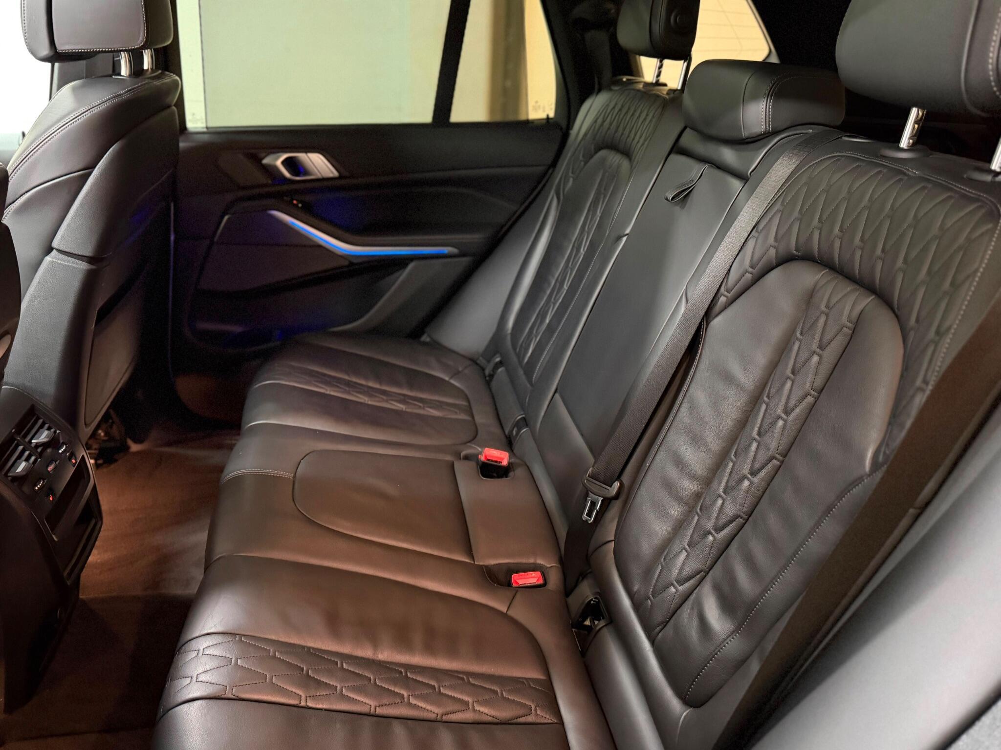 BMW X5 — image 14 of 30
