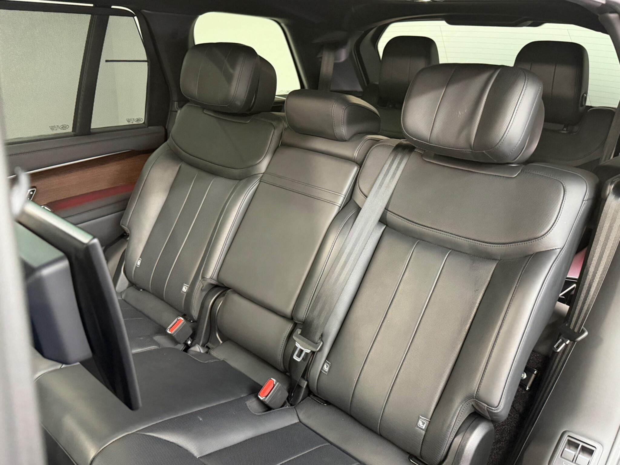 Land Rover Range Rover — image 17 of 41