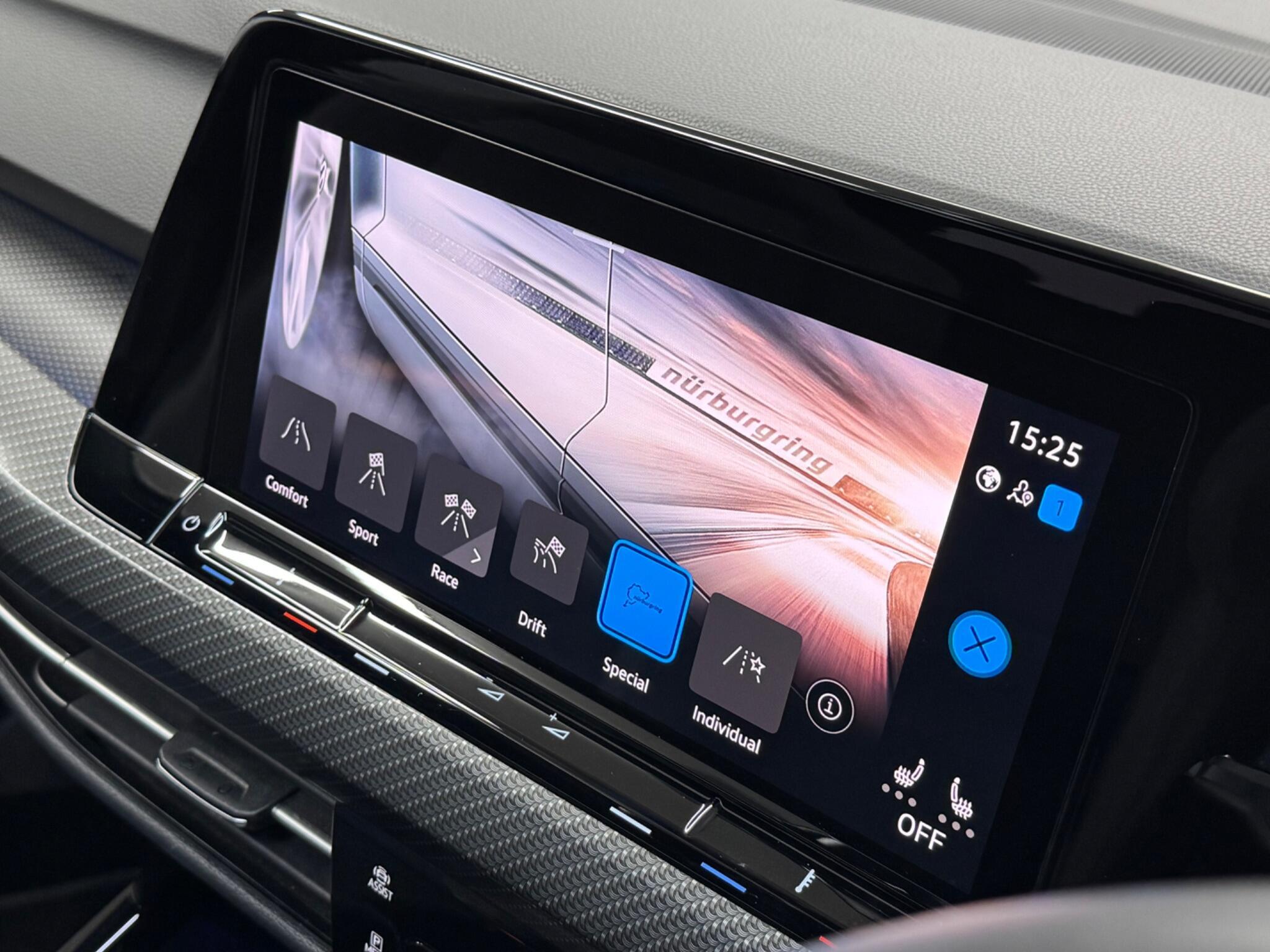 Volkswagen Golf — image 18 of 43
