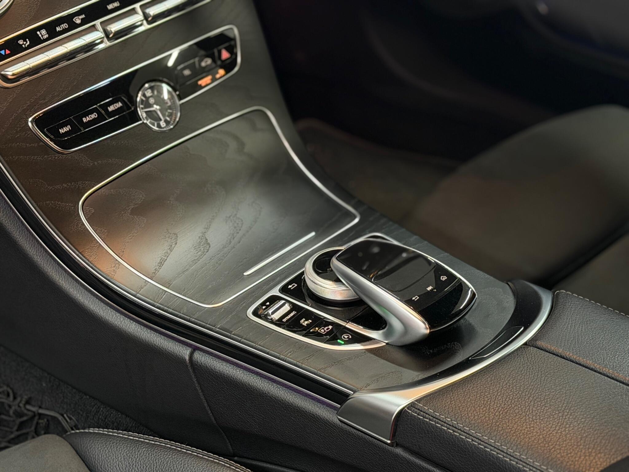 Mercedes-Benz C Class — image 21 of 25