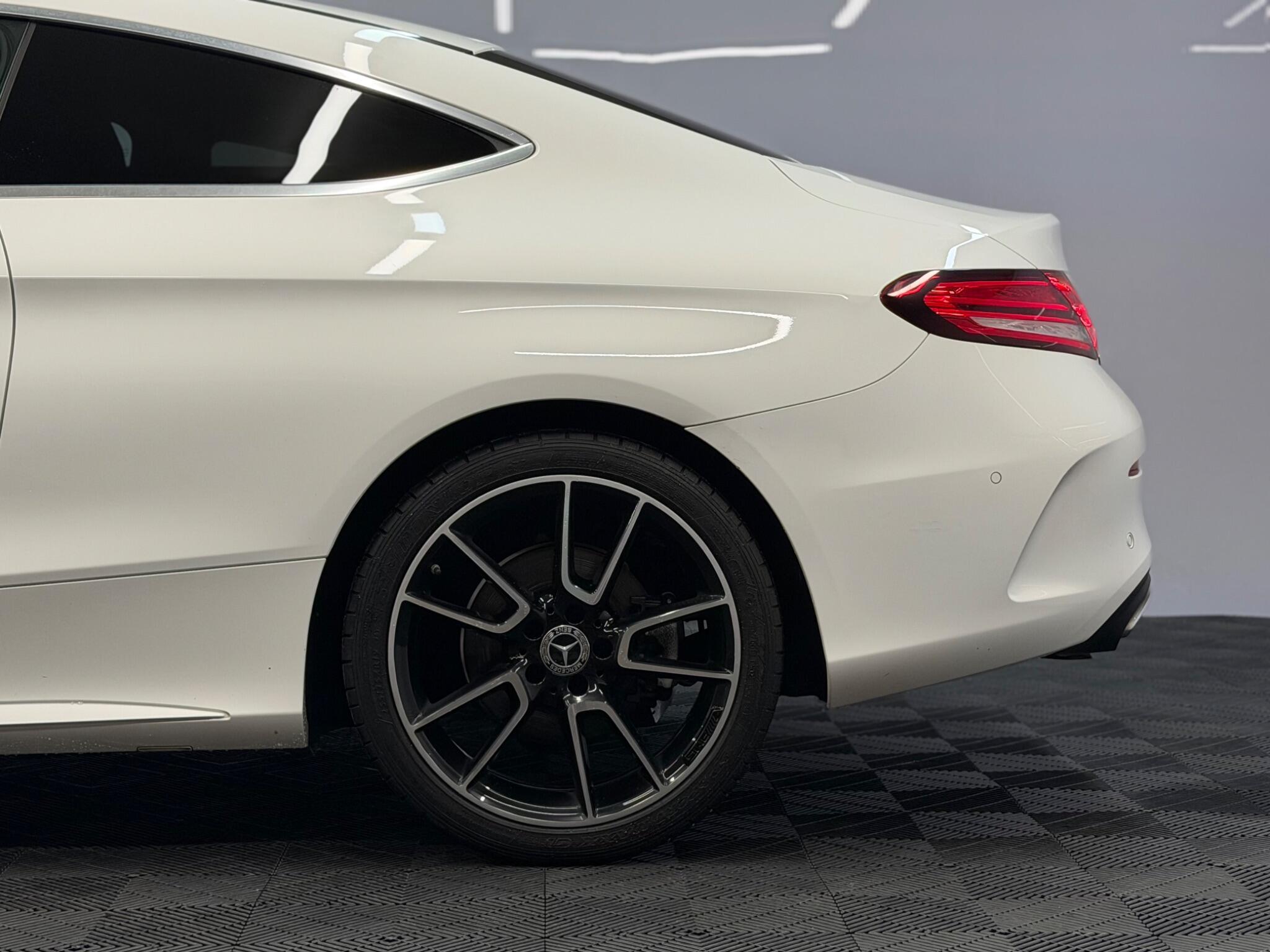 Mercedes-Benz C Class — image 11 of 25