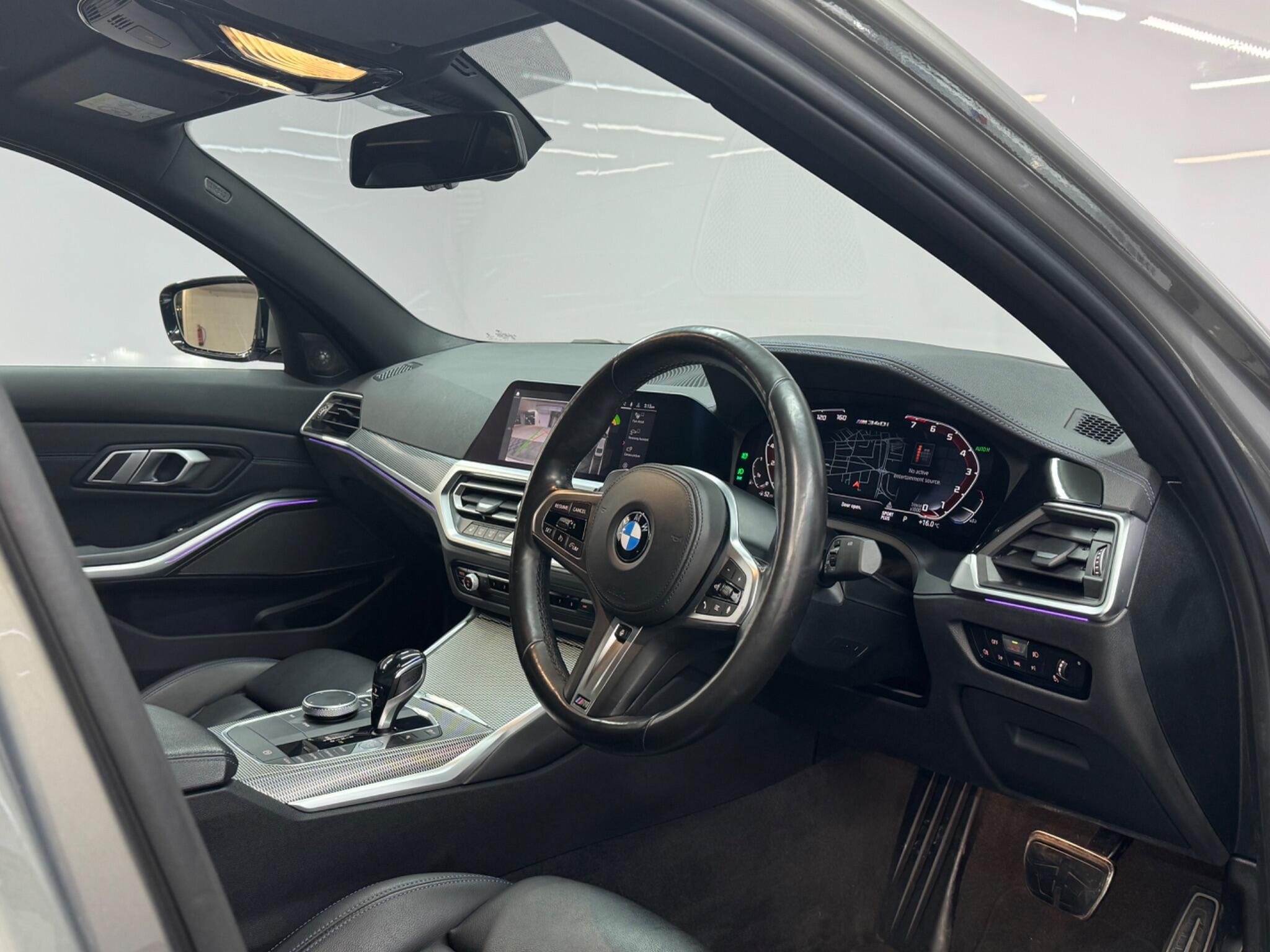 BMW 3 Series — image 25 of 41