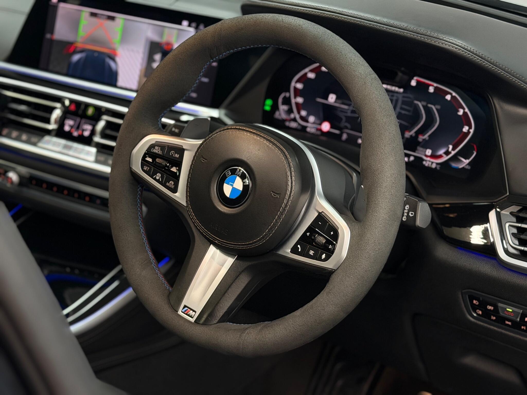BMW X5 — image 27 of 47