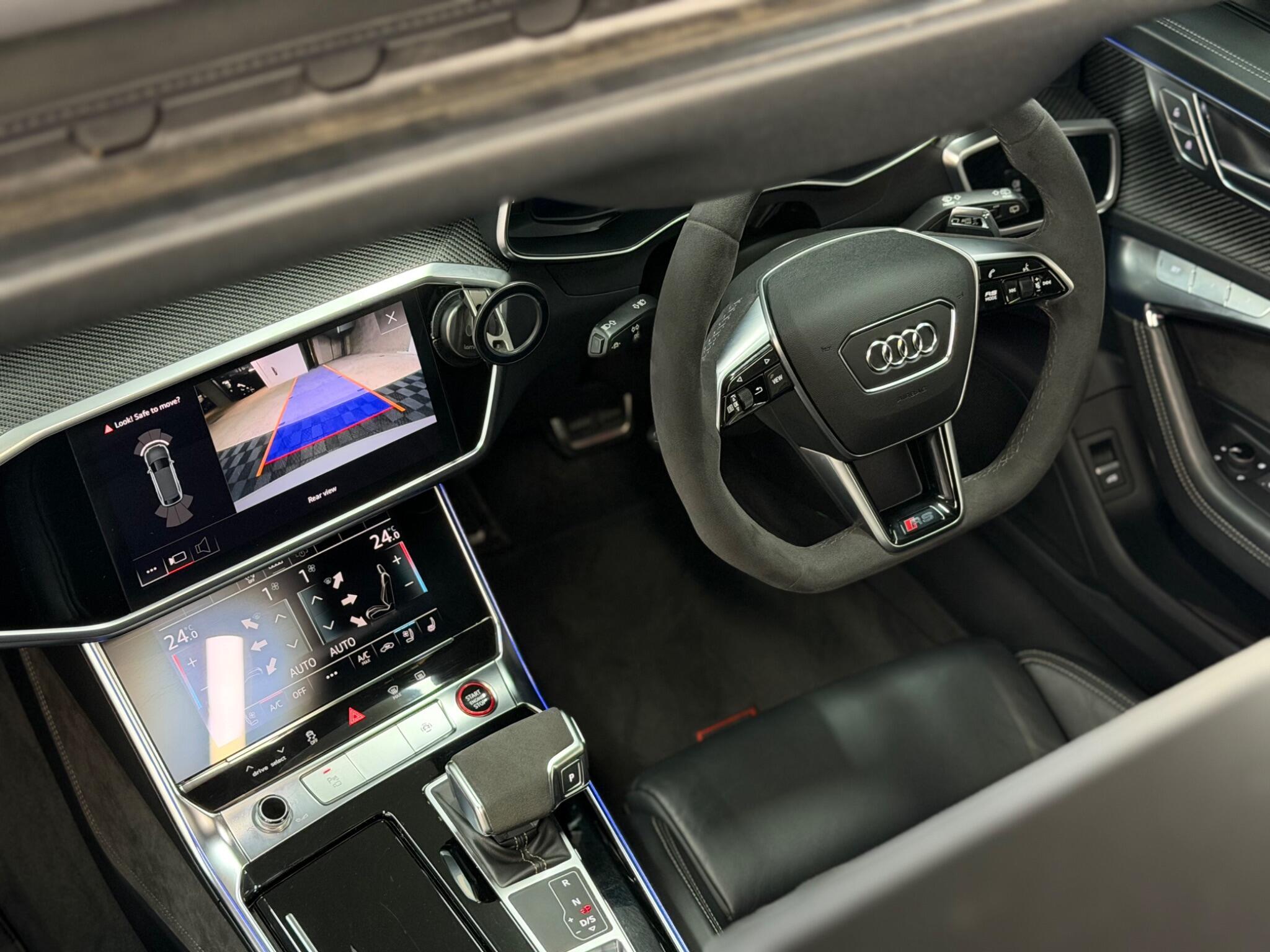 Audi RS6 Avant — image 35 of 51