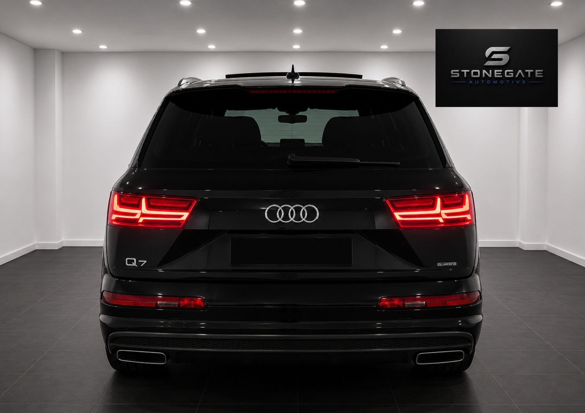 Audi Q7 — image 6 of 39
