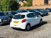 2016 Peugeot 208 1.6 BlueHDi Active Hatchback 5dr Diesel Manual Euro 6 (75 ps) - Image 3