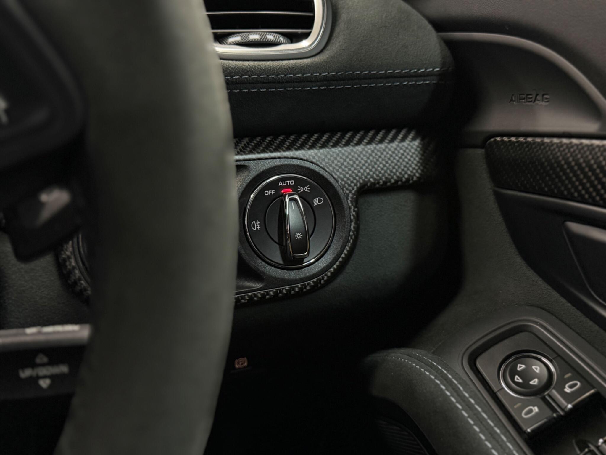 Porsche 718 Cayman — image 42 of 48