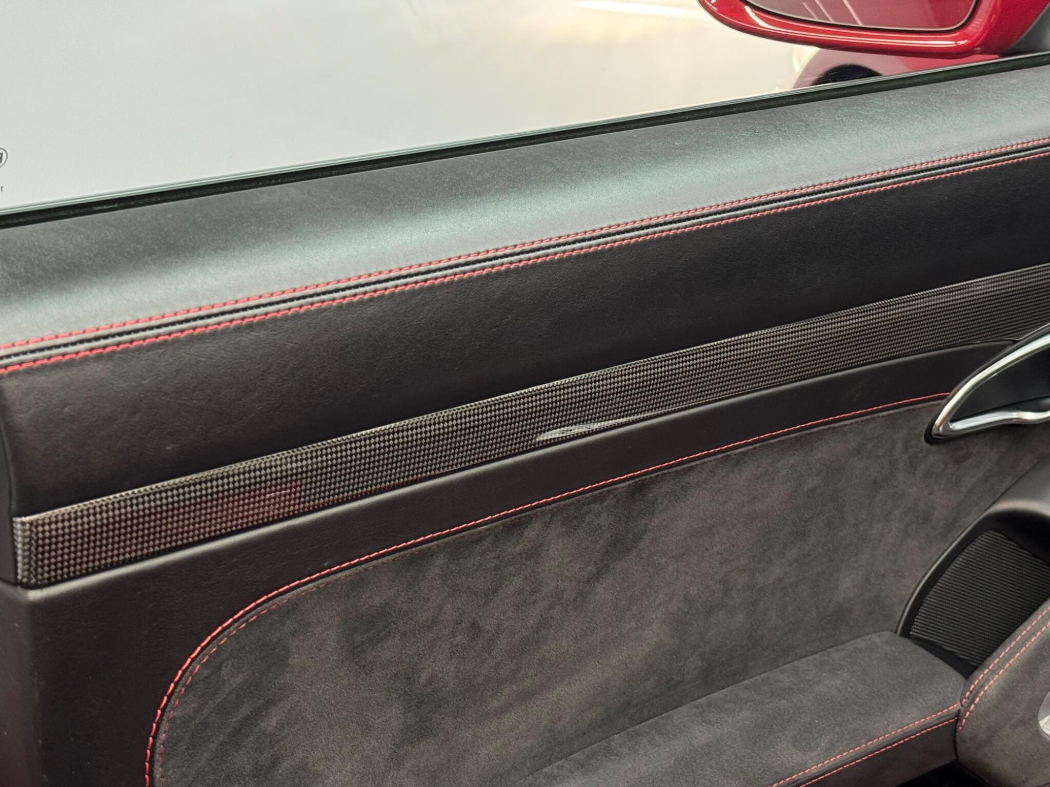 Porsche 911 — image 36 of 38