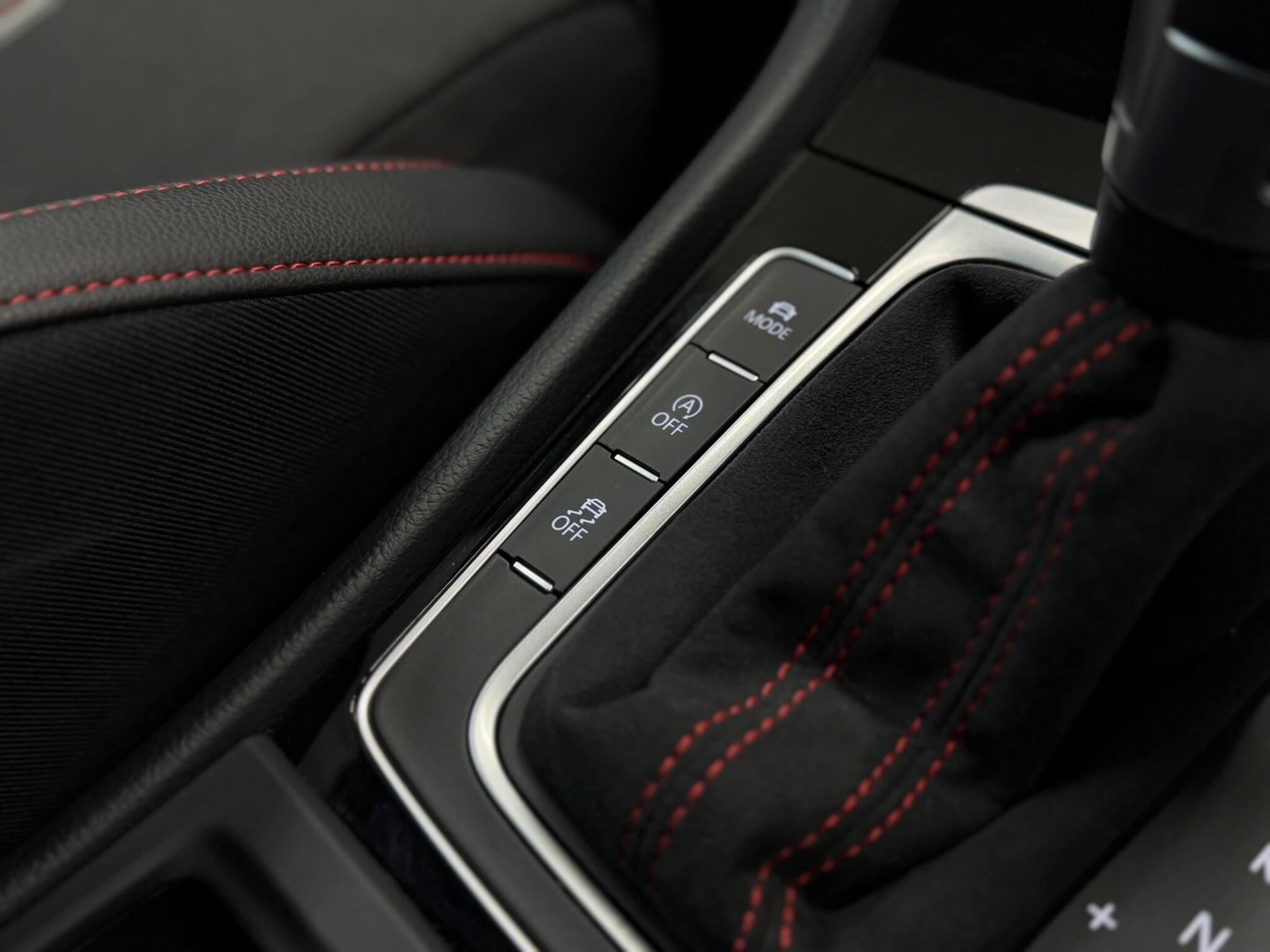 Volkswagen Golf — image 36 of 37