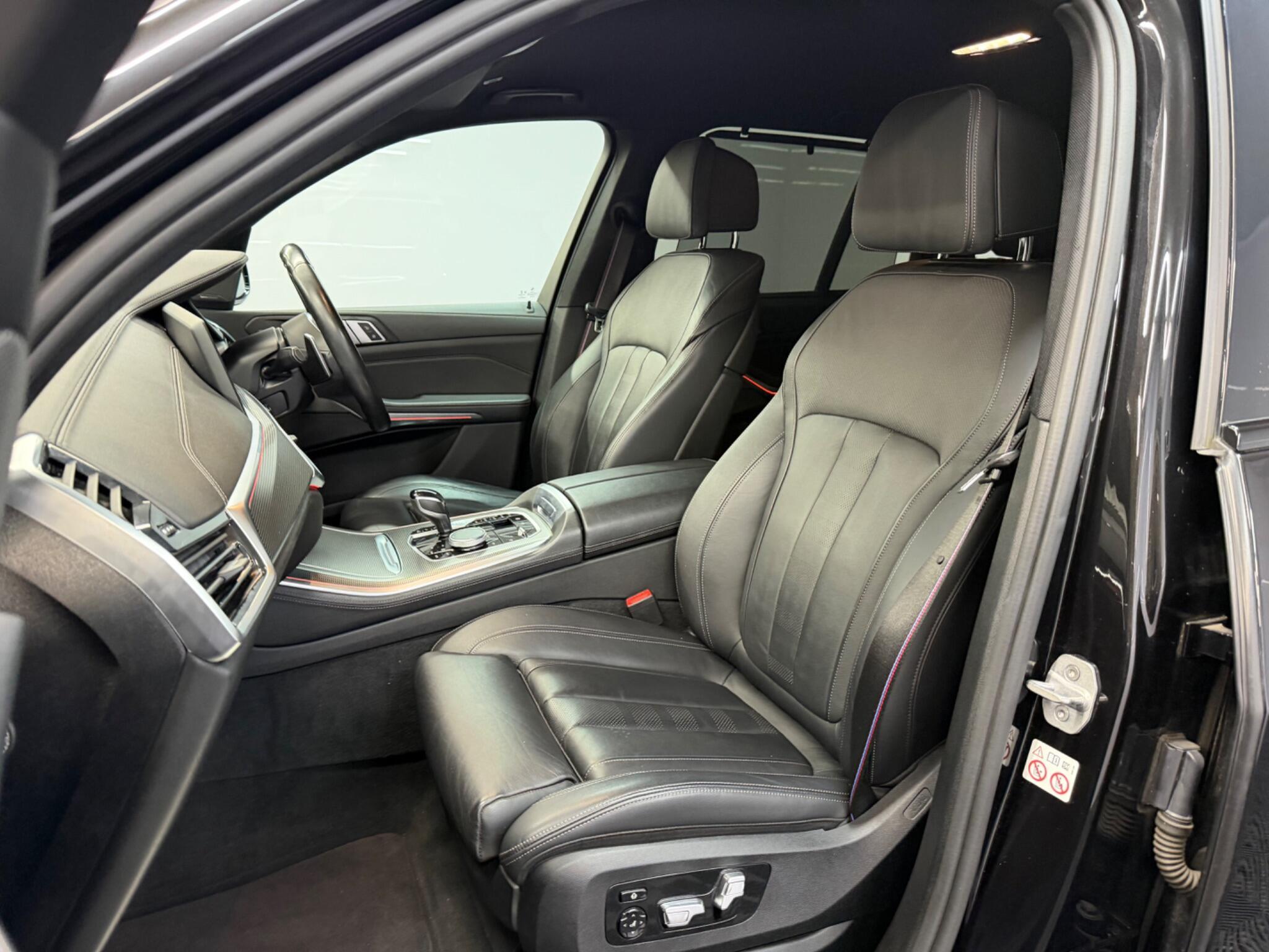 BMW X5 — image 3 of 39
