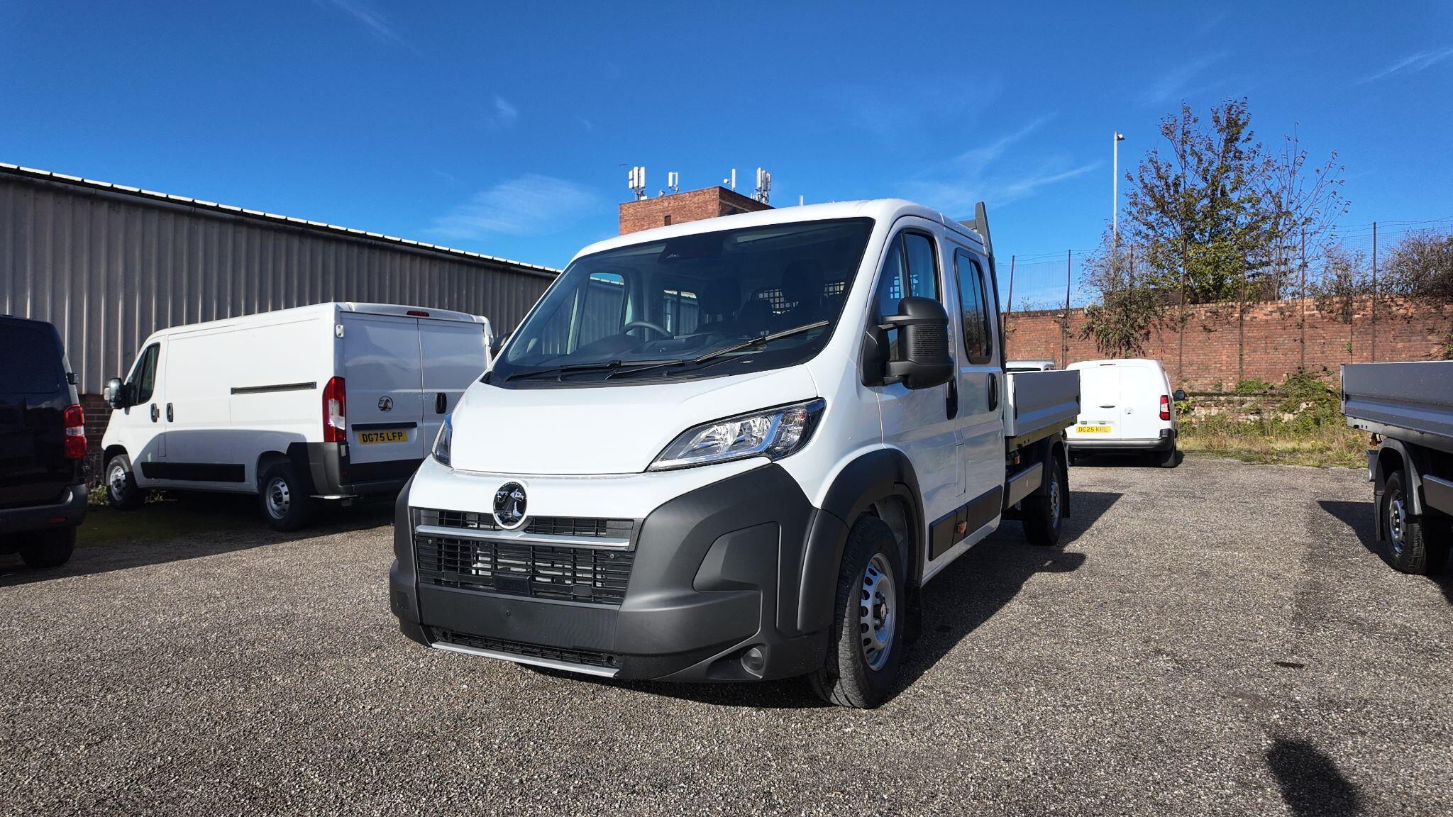 Vauxhall Movano 2.2 CDTi 3500 BiTurbo HD Prime Chassis Double Cab 4dr Diesel Manual L3 H1 Euro 6 (s/s) (140 ps)