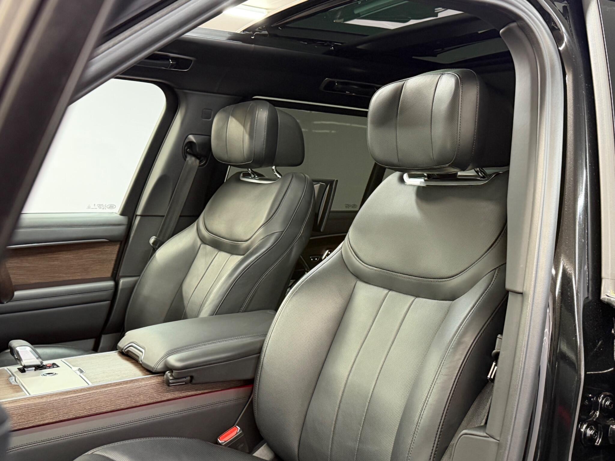 Land Rover Range Rover — image 14 of 41