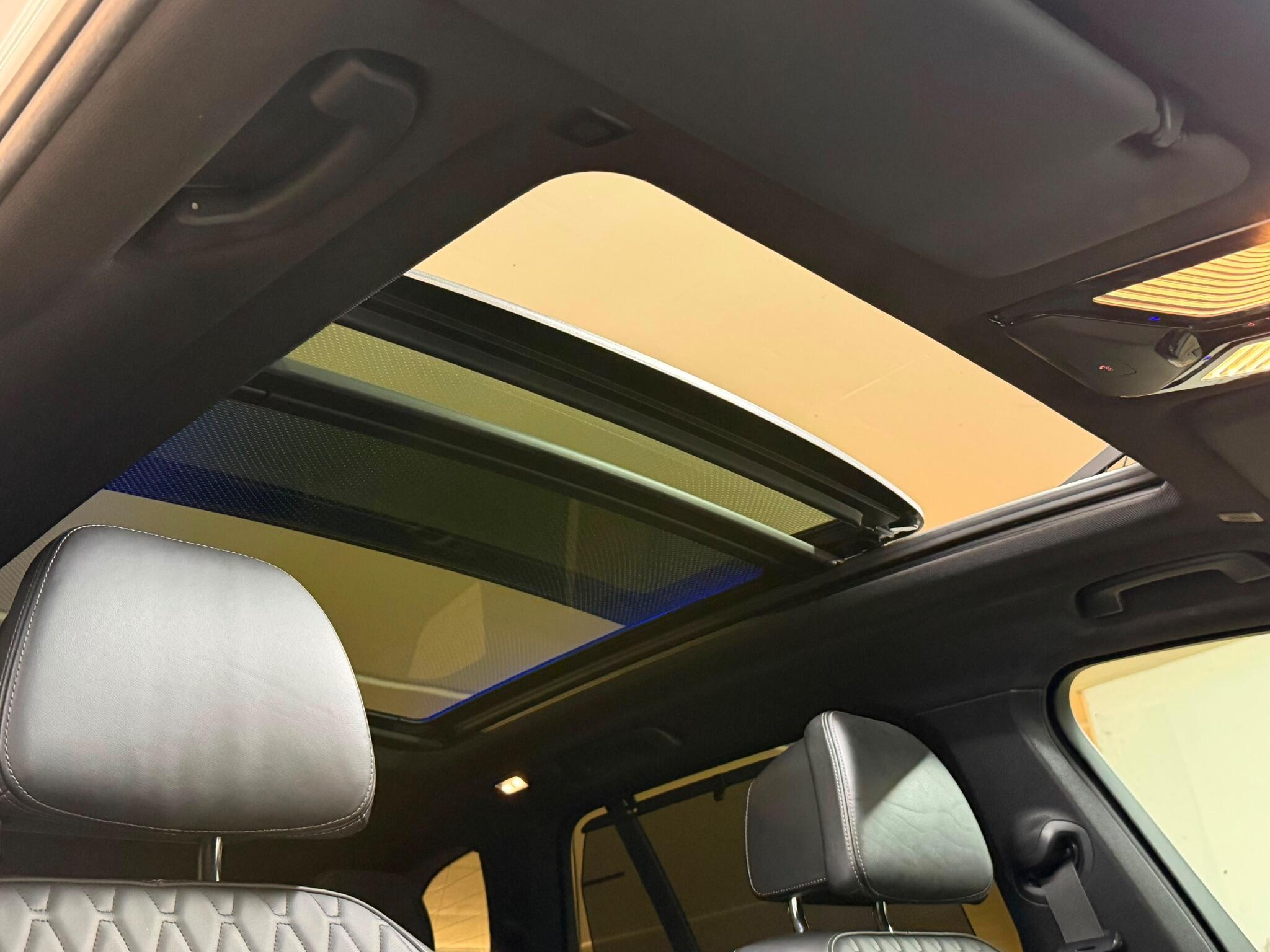 BMW X5 — image 23 of 30
