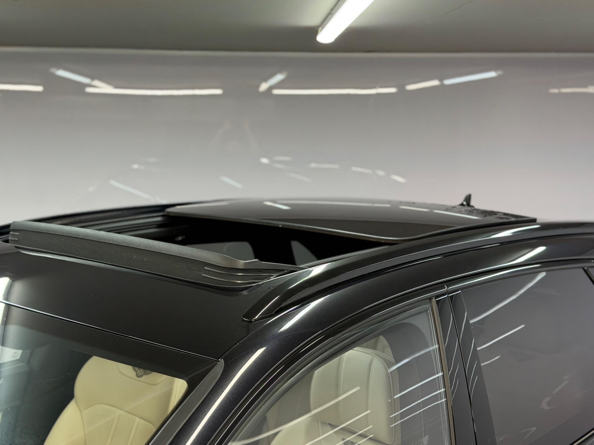 Bentley Bentayga — image 10 of 54