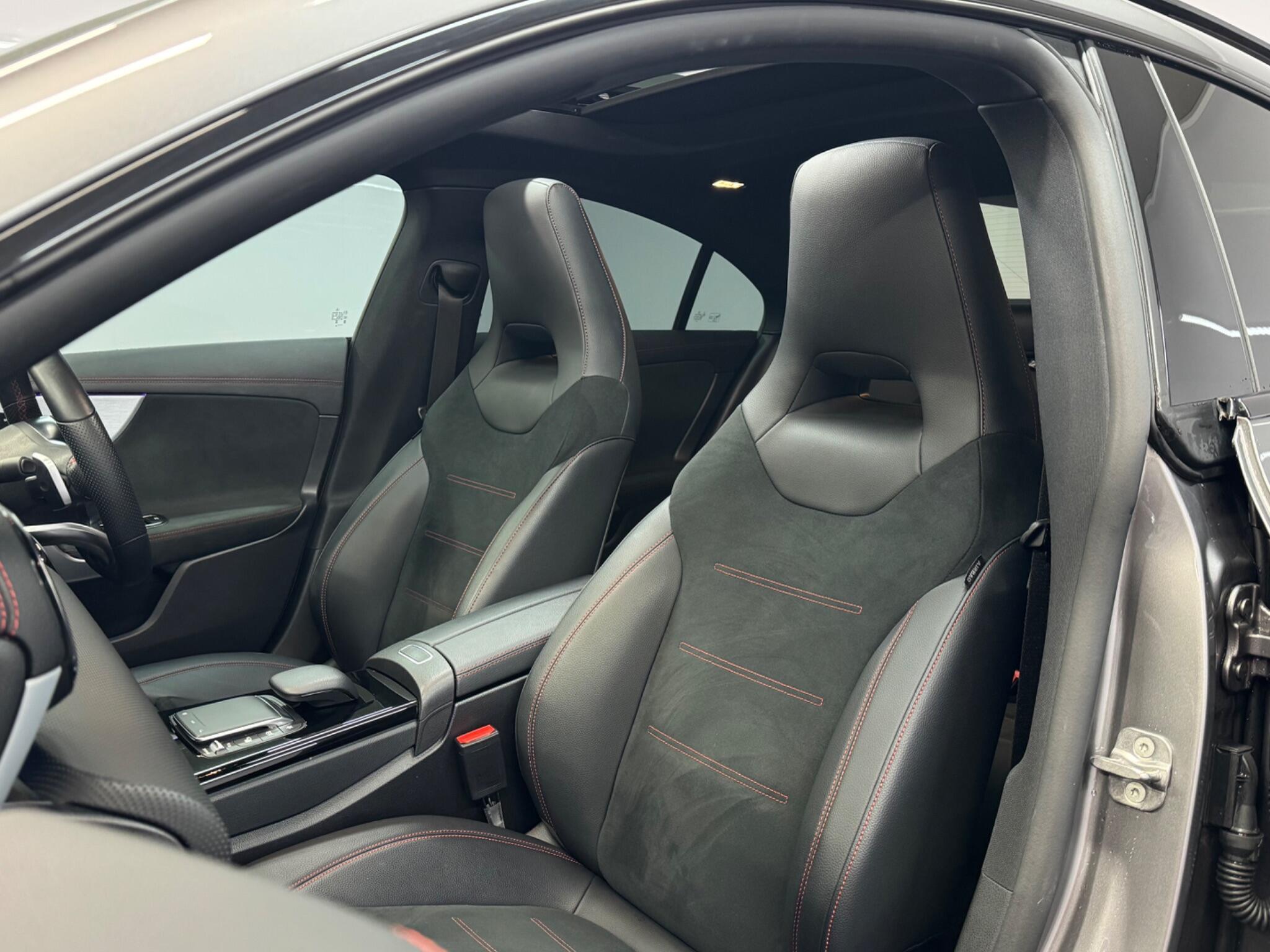 Mercedes-Benz CLA — image 20 of 49