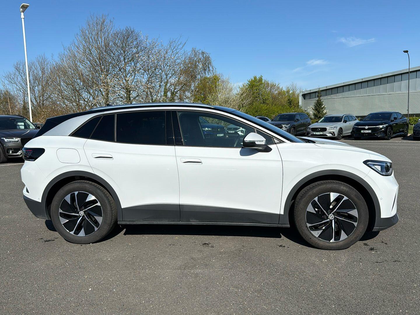 2025 Volkswagen ID.4 Pro 77kWh Style SUV 5dr Electric Auto (286 ps)
