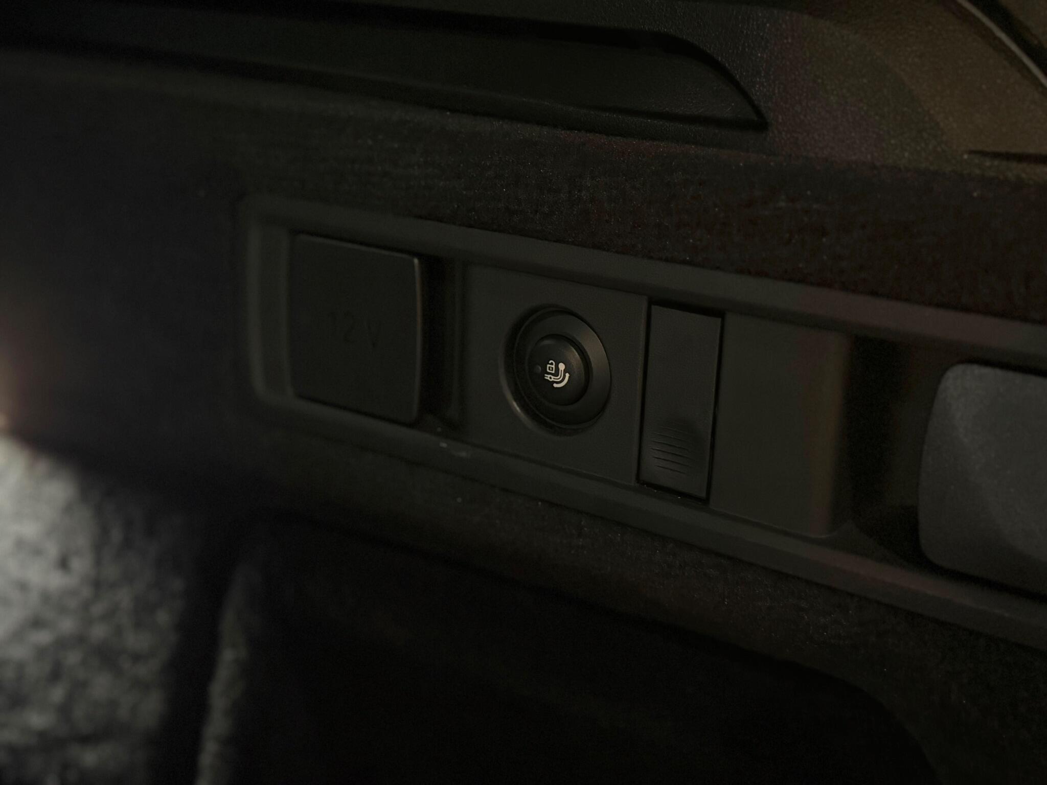 BMW X5 — image 40 of 47