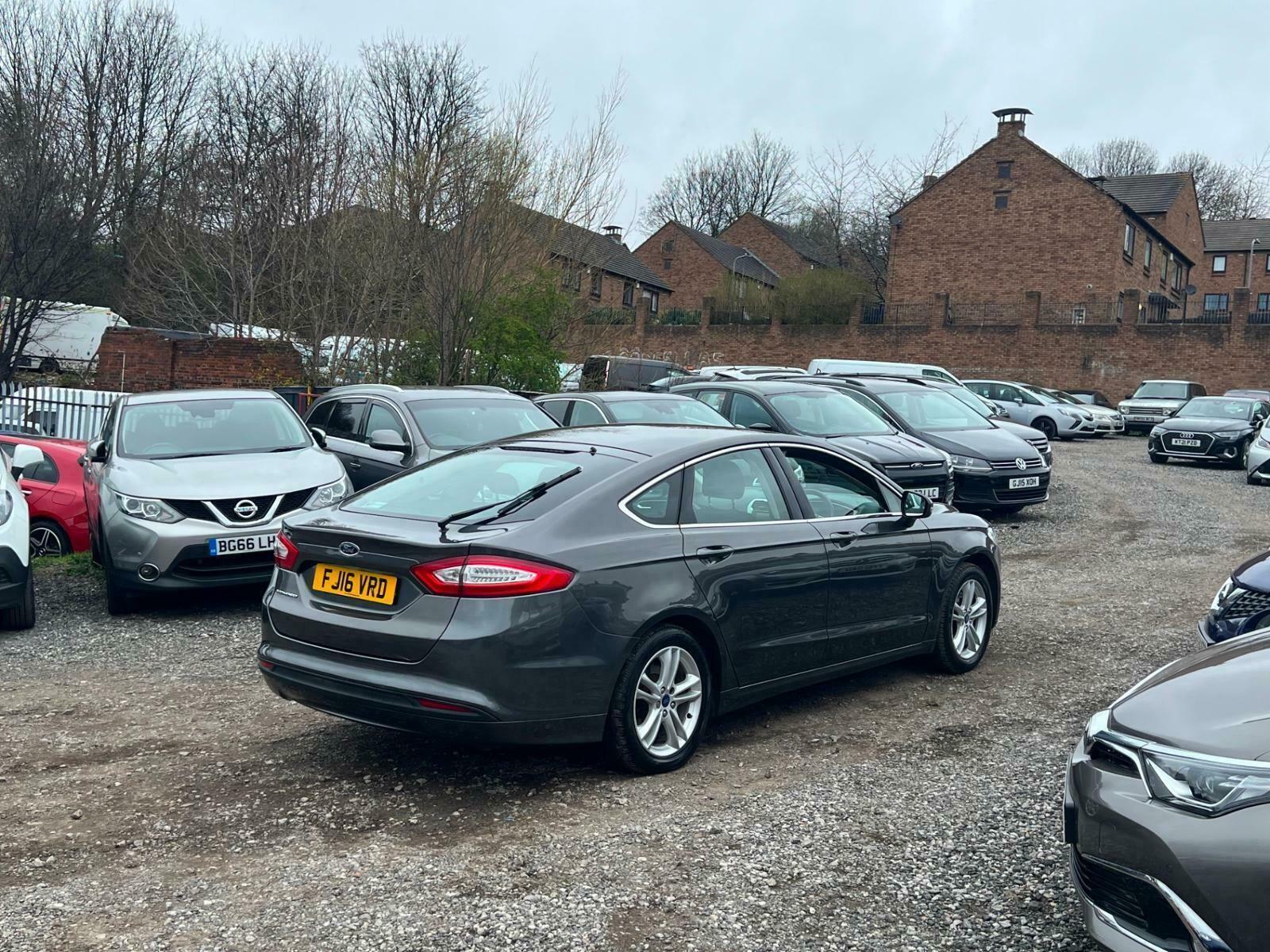 2016 Ford Mondeo 2.0 TDCi Zetec Hatchback 5dr Diesel Manual Euro 6 (s/s) (150 ps)
