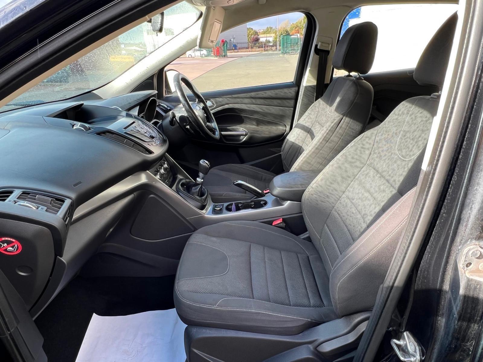 2013 Ford Kuga 2.0 TDCi Zetec SUV 5dr Diesel Manual AWD Euro 5 (140 ps)