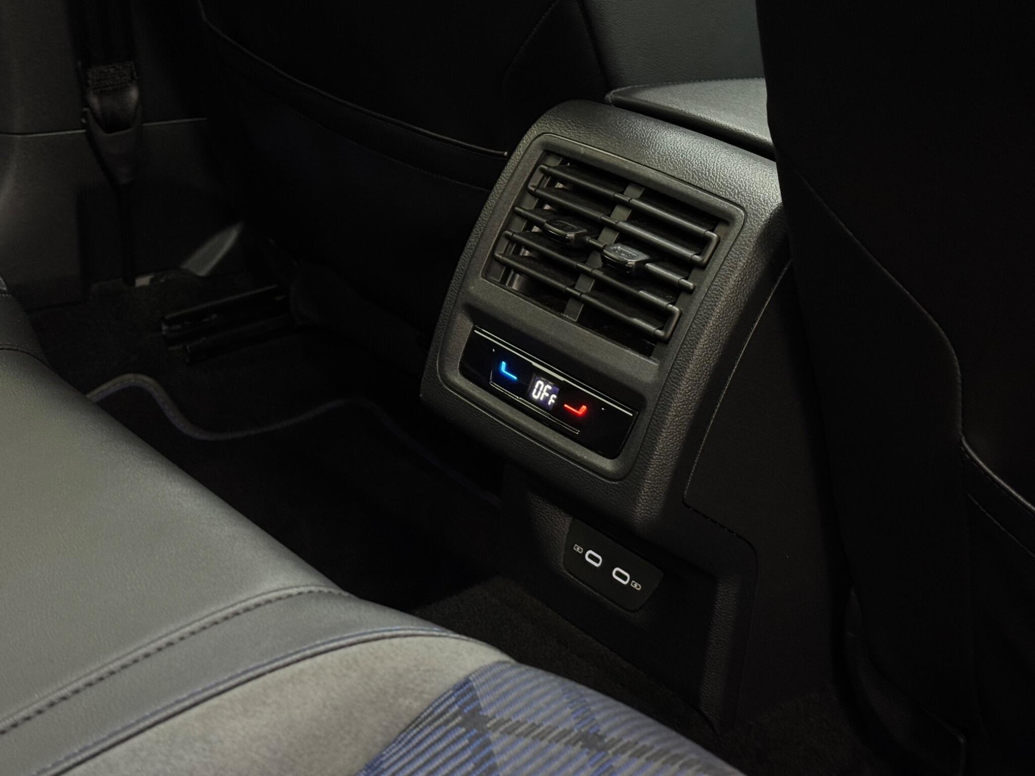 Volkswagen Golf — image 32 of 43