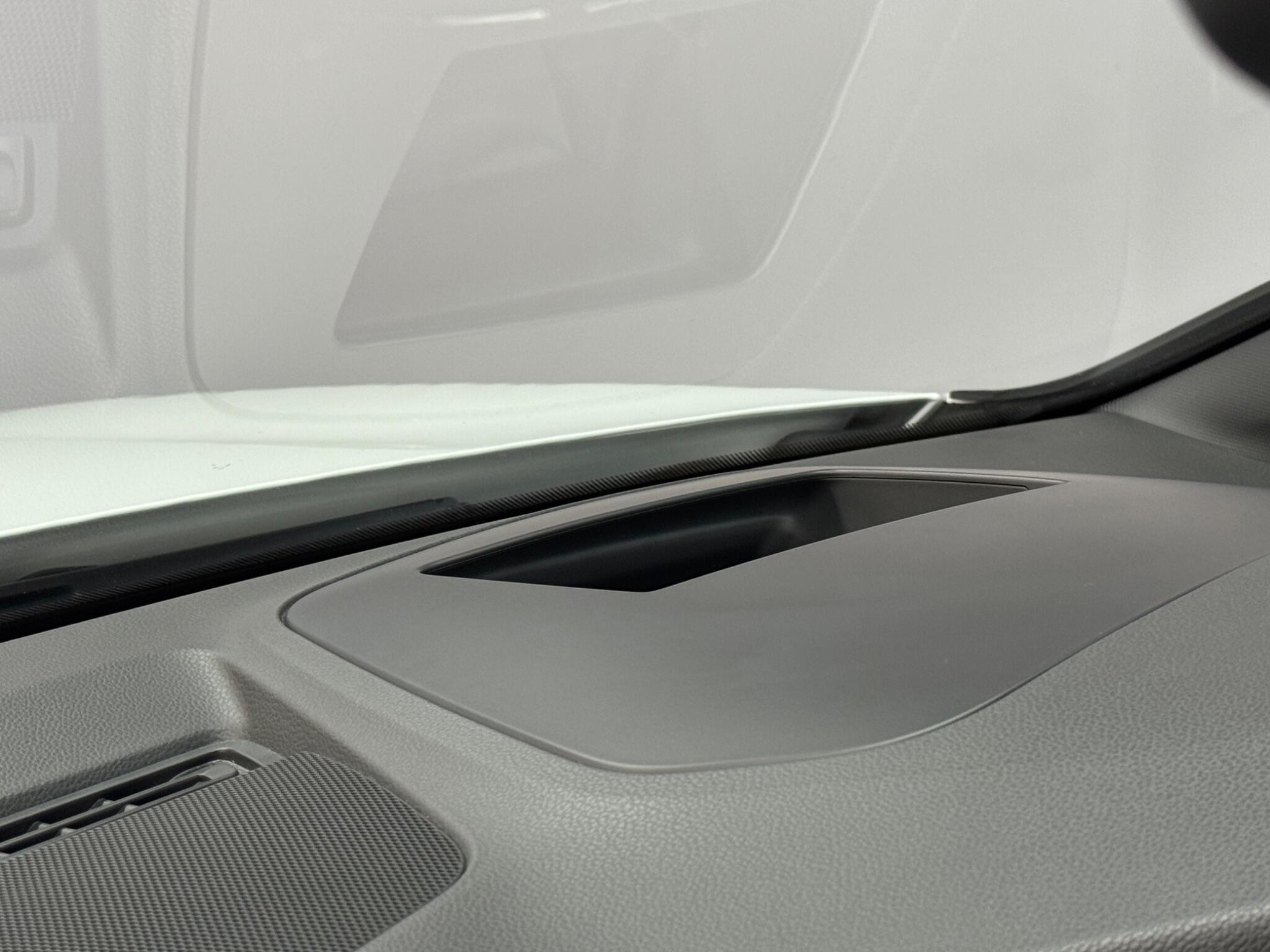 Volkswagen Golf — image 13 of 43