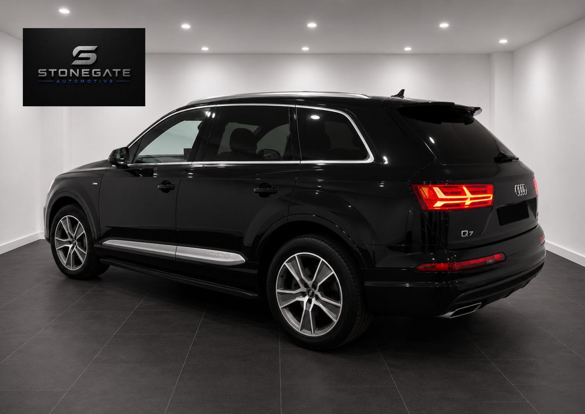 Audi Q7 — image 3 of 39