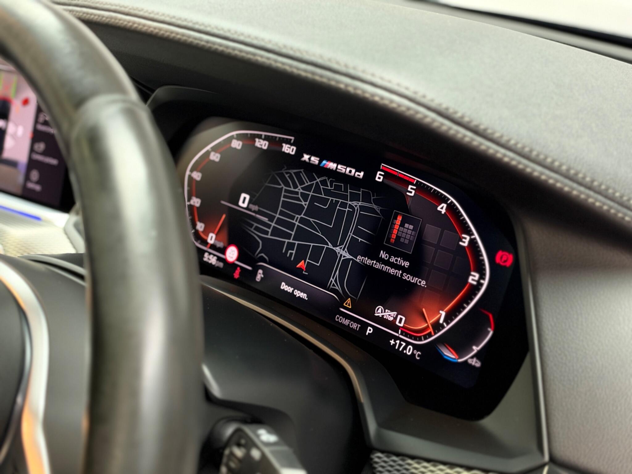 BMW X5 — image 35 of 51