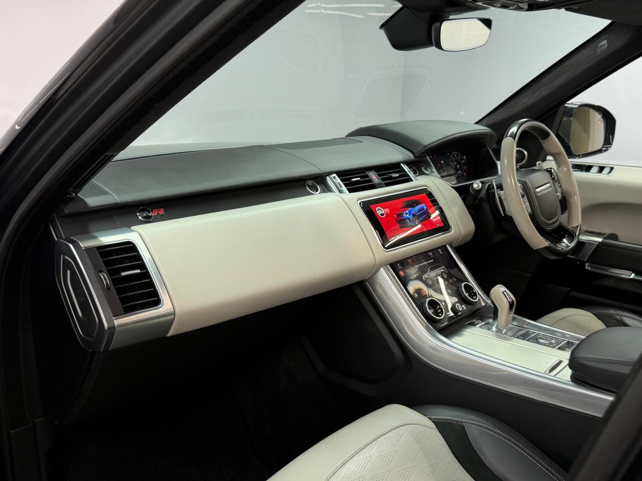 Land Rover Range Rover Sport — image 24 of 37