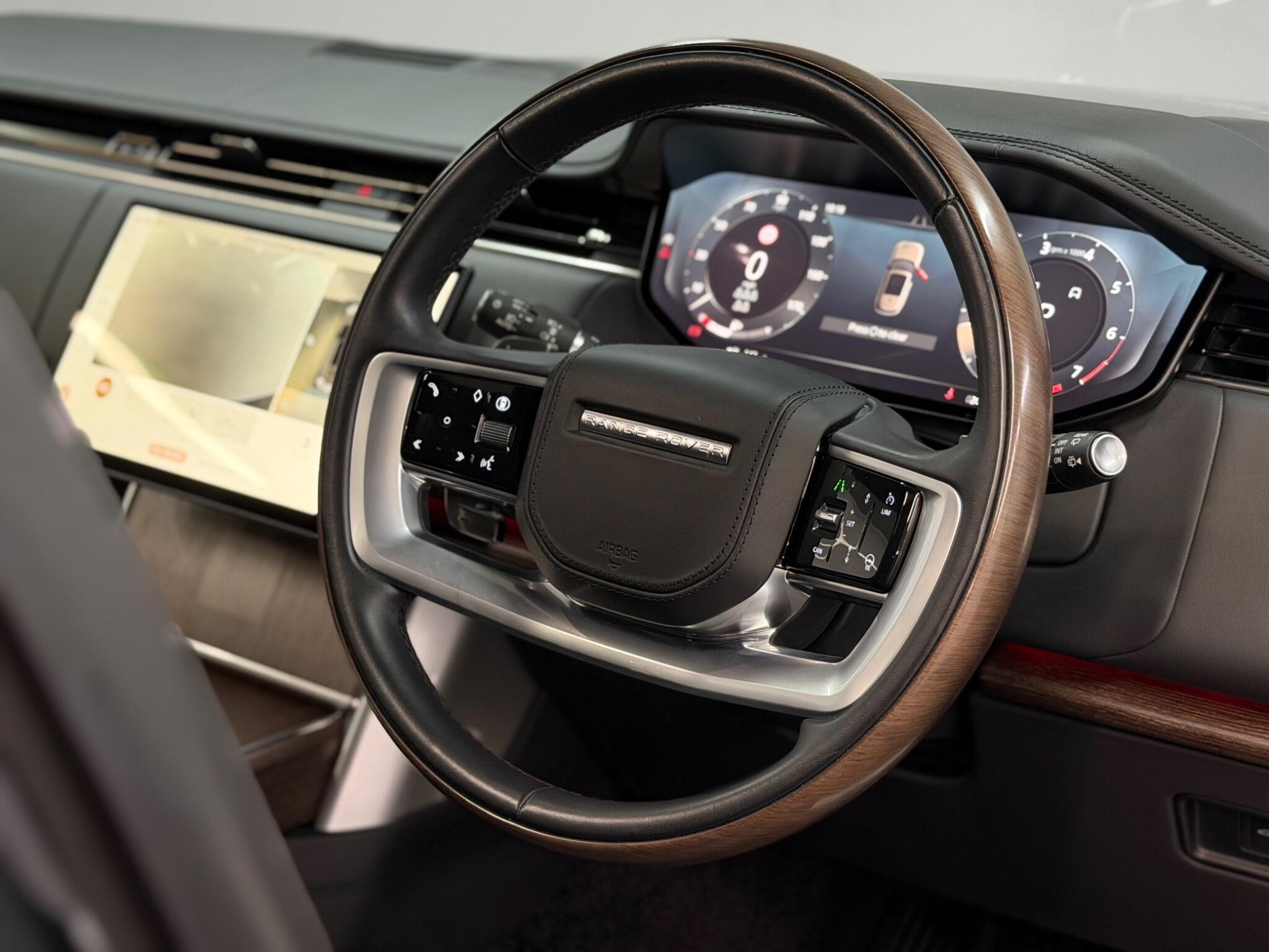 Land Rover Range Rover — image 20 of 41