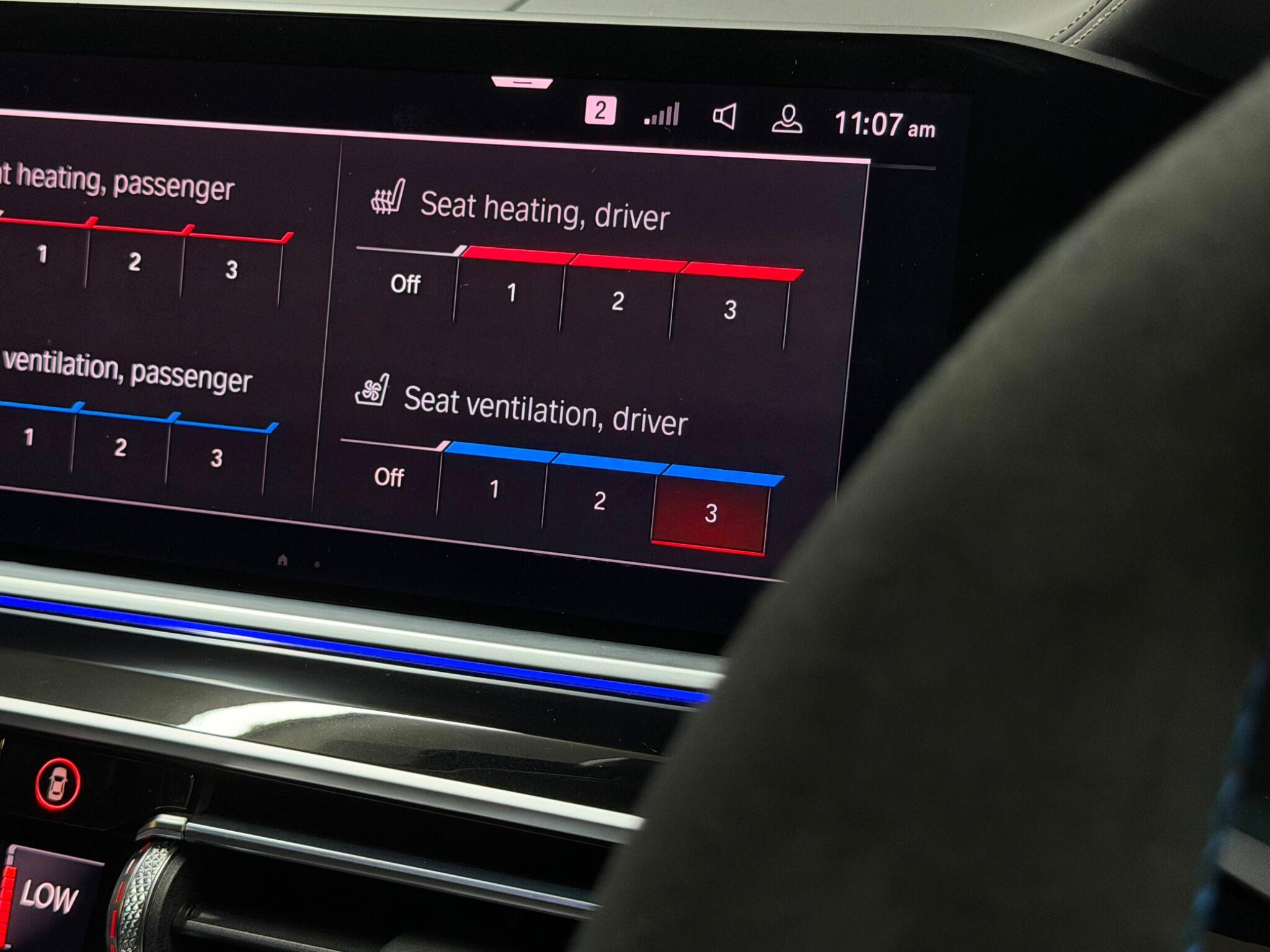 BMW X5 — image 32 of 47