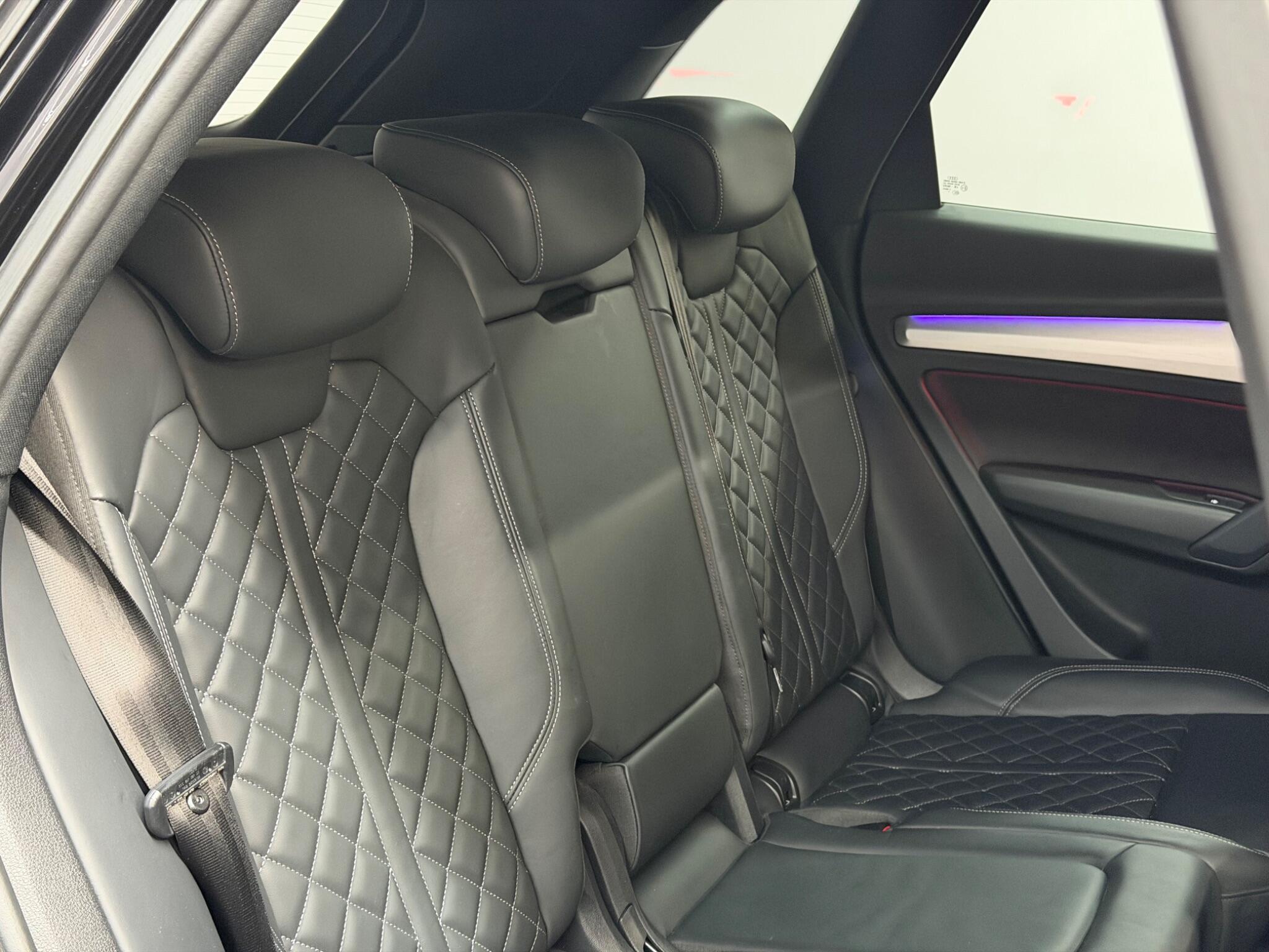 Audi Q5 — image 16 of 31