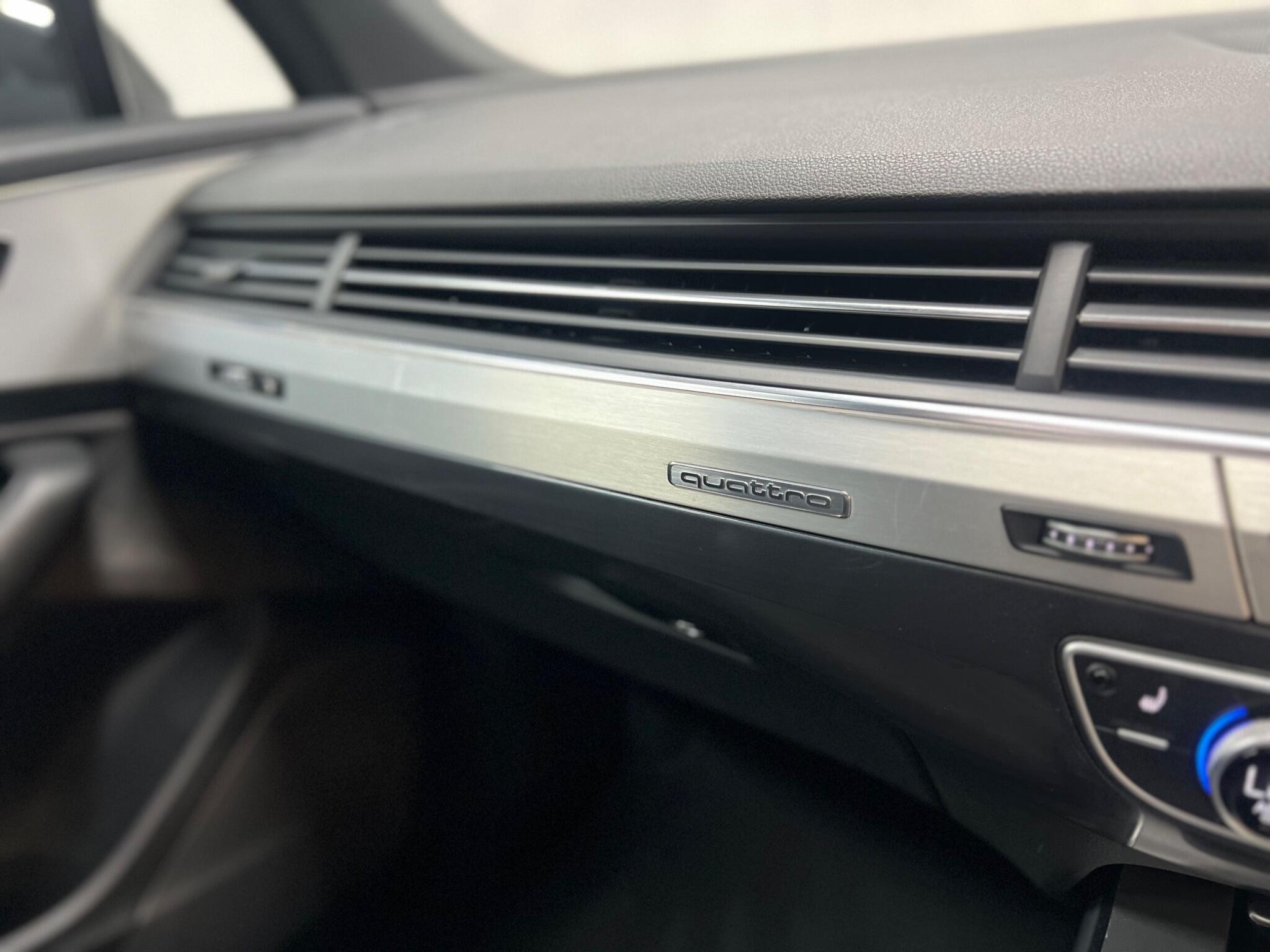 Audi Q7 — image 37 of 39