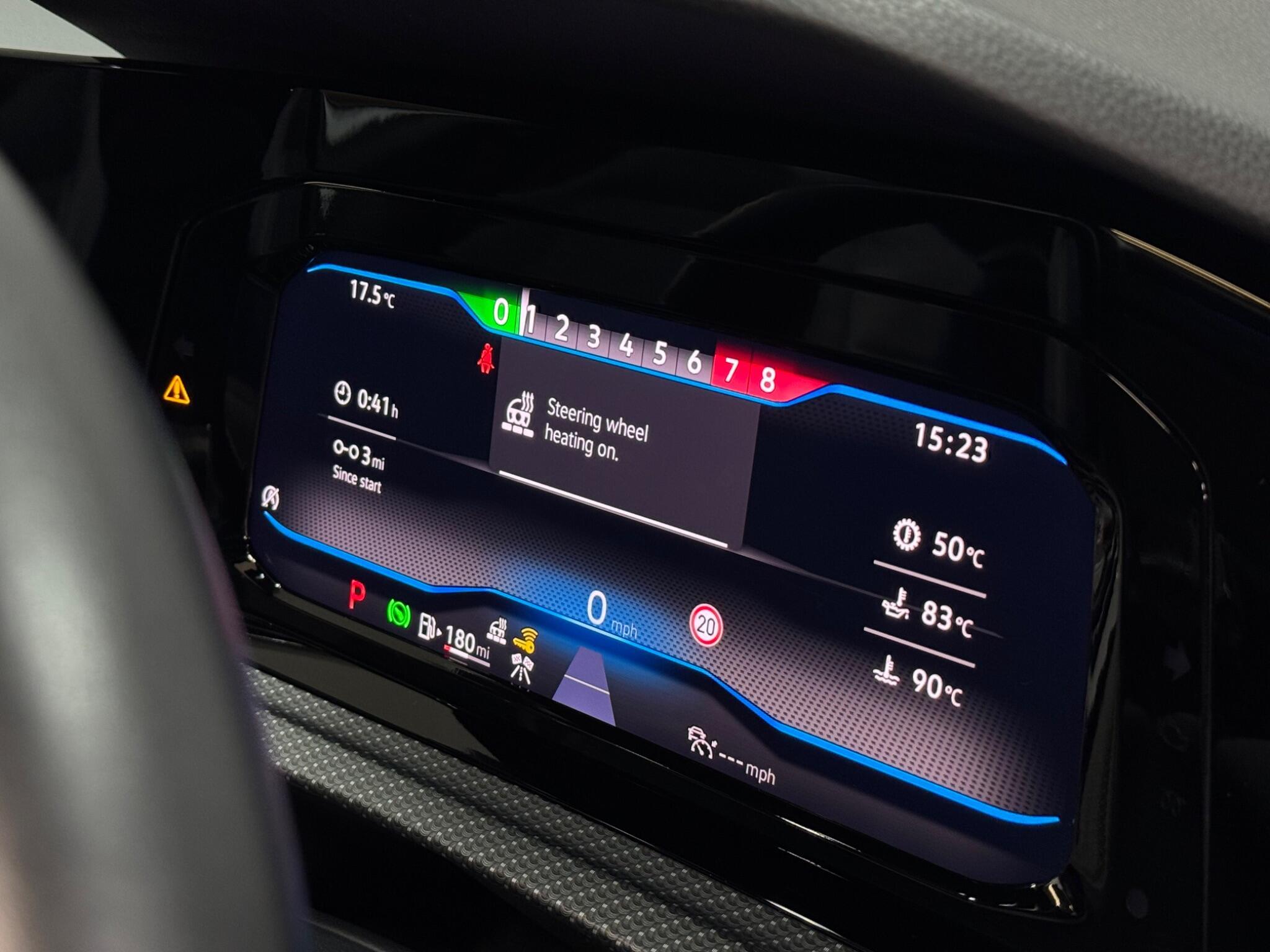 Volkswagen Golf — image 26 of 43