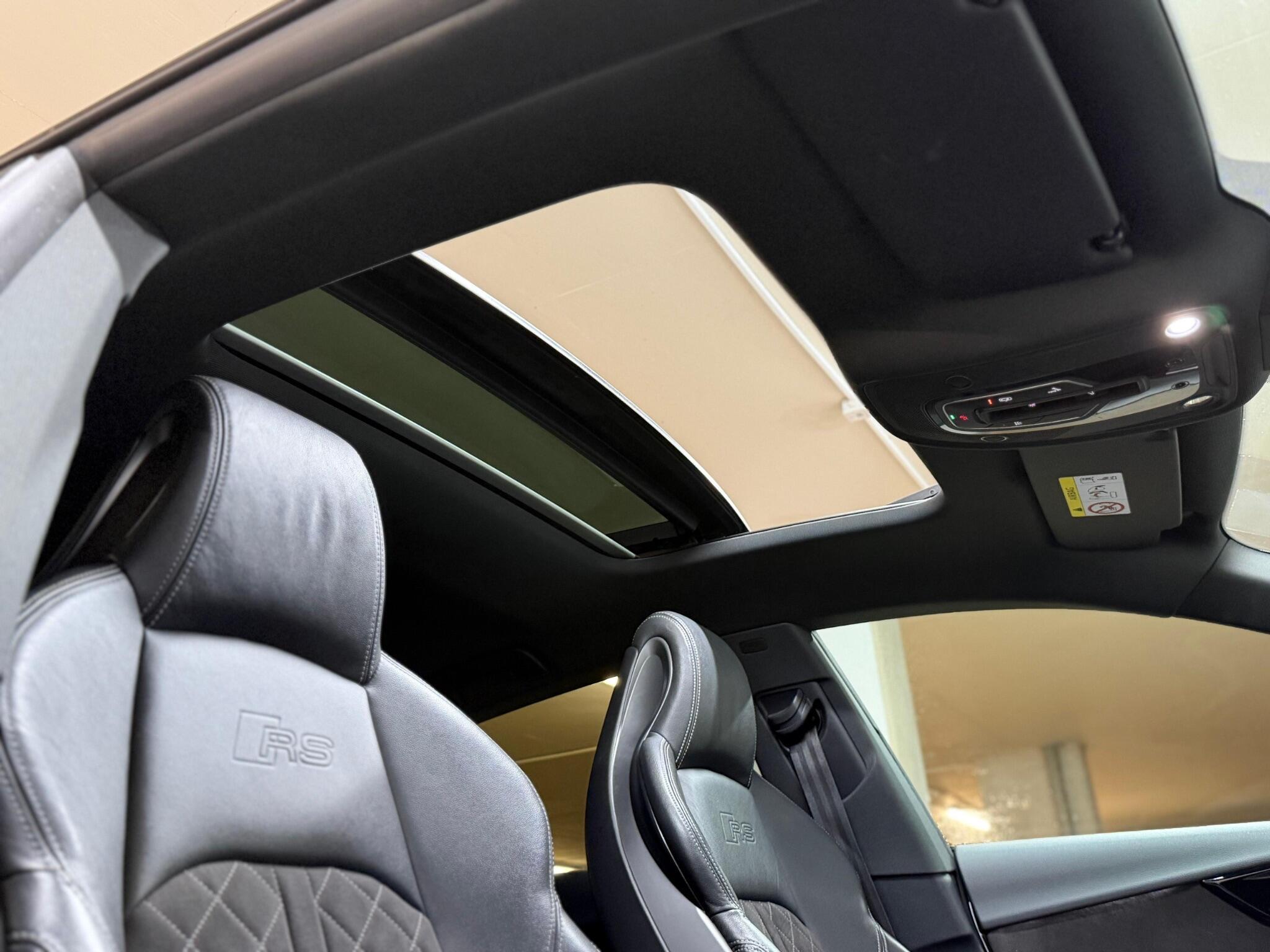 Audi RS5 — image 16 of 28
