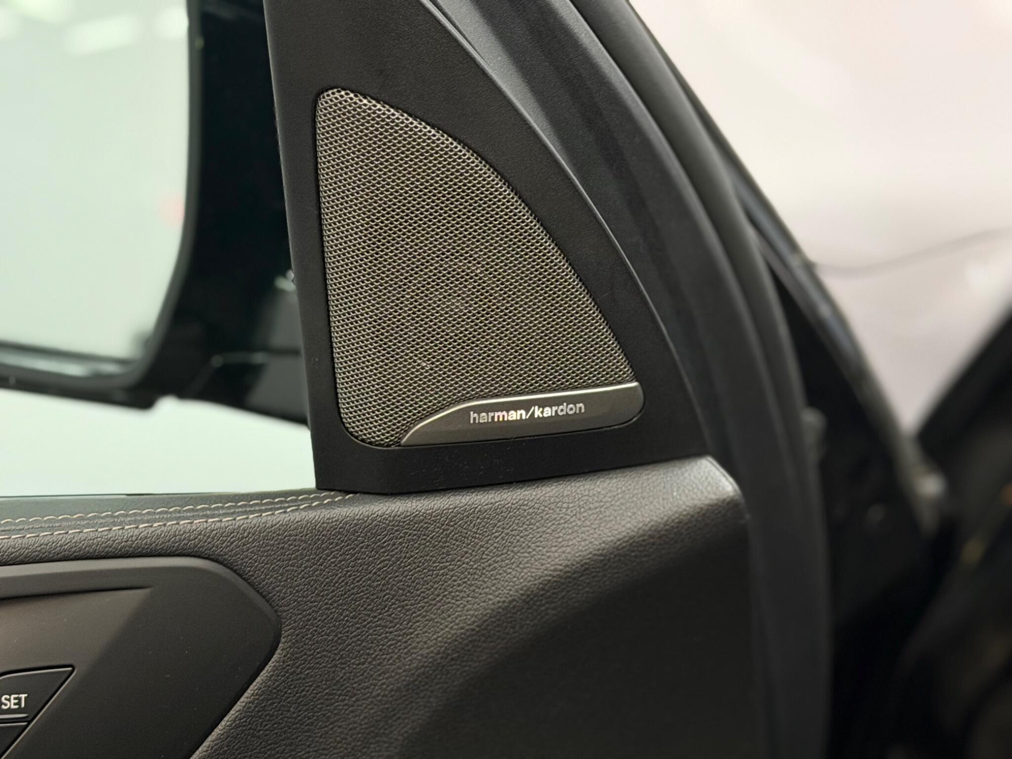 BMW X5 — image 30 of 39