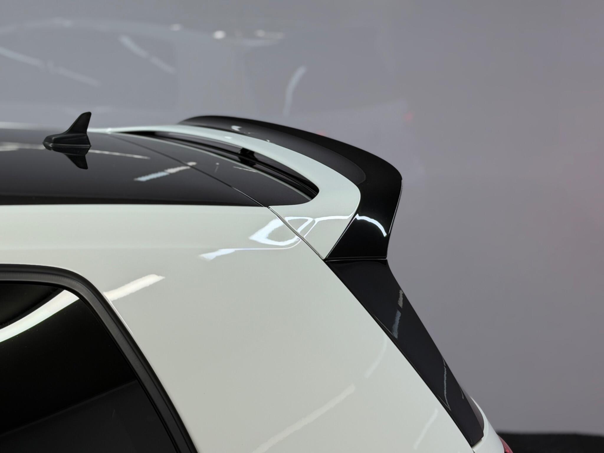 Volkswagen Golf — image 11 of 37