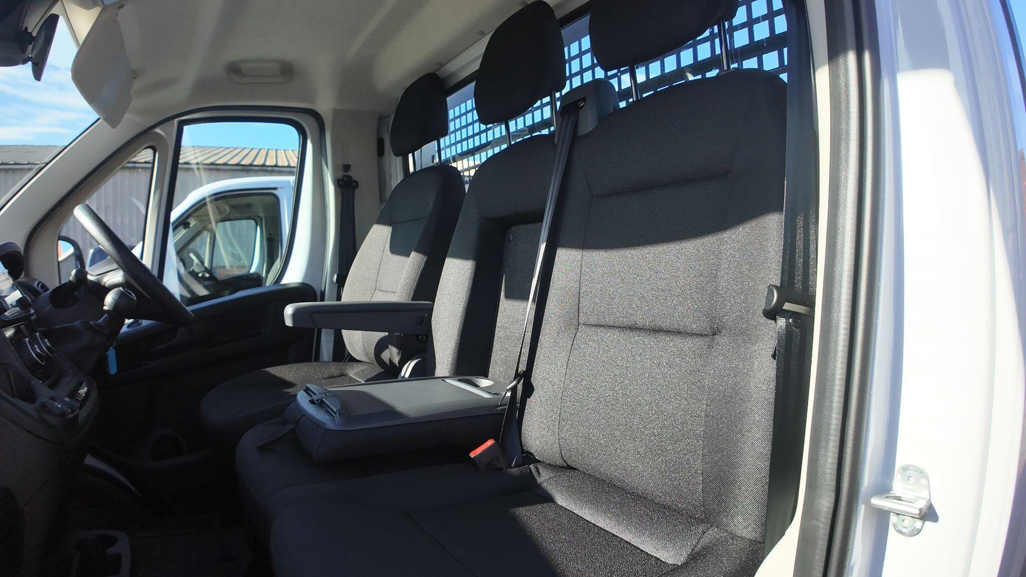 Vauxhall Movano 2.2 CDTi 3500 BiTurbo HD Prime Chassis Double Cab 4dr Diesel Manual L3 H1 Euro 6 (s/s) (140 ps)