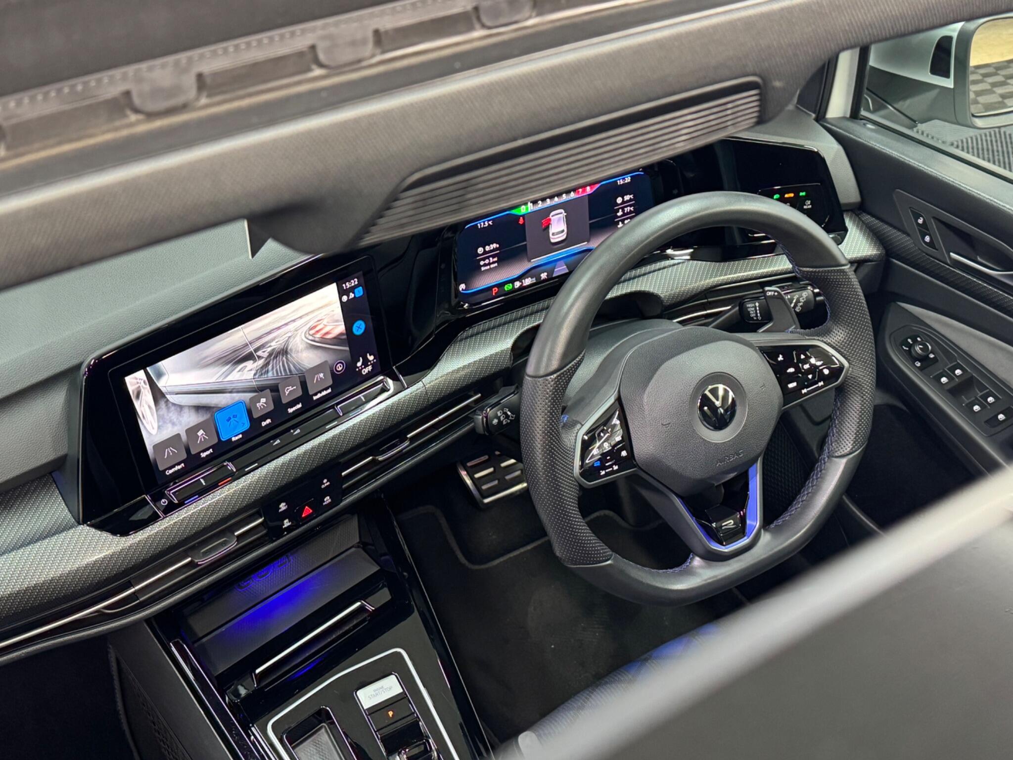 Volkswagen Golf — image 36 of 43