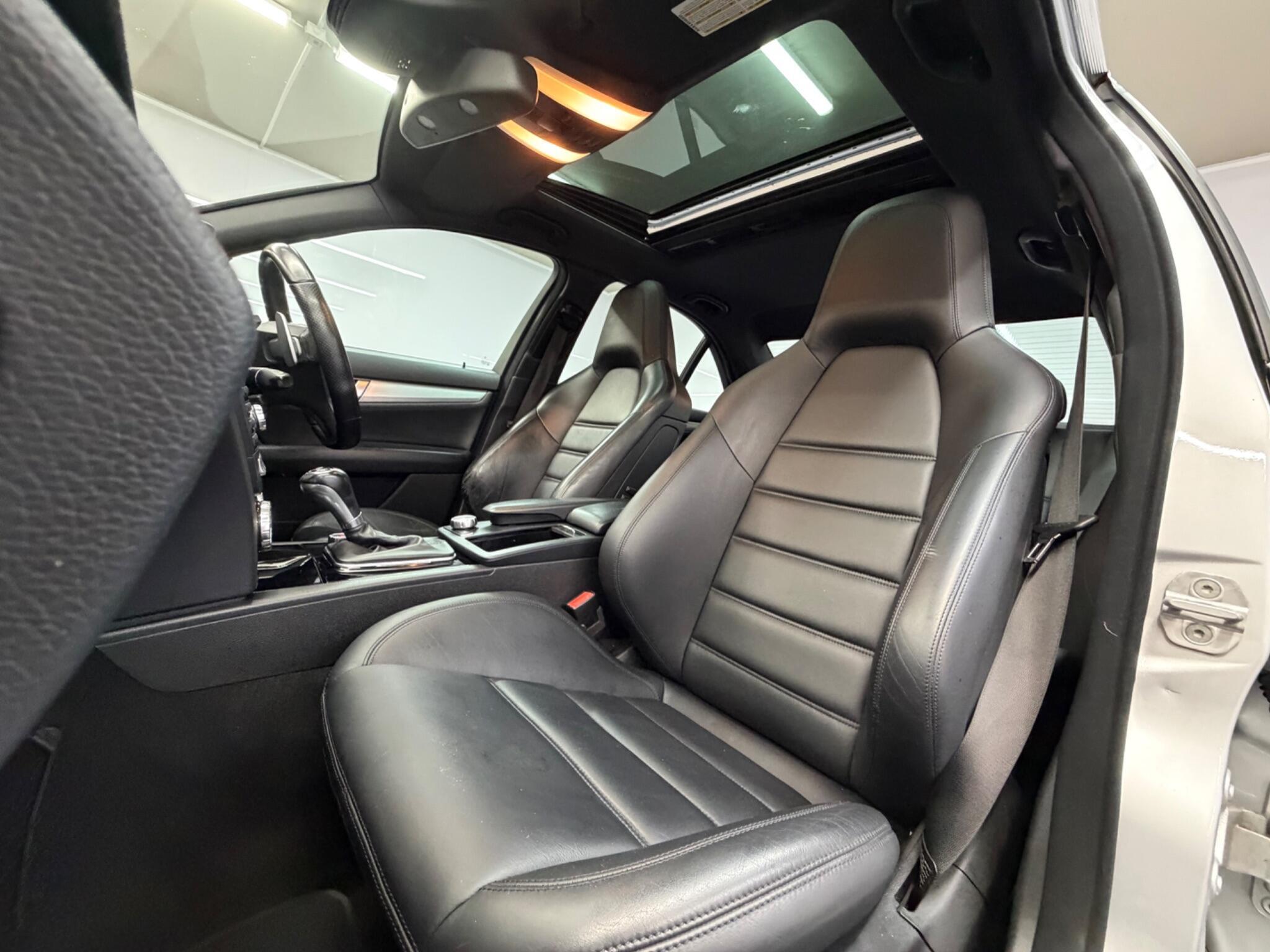 Mercedes-Benz C Class — image 15 of 32