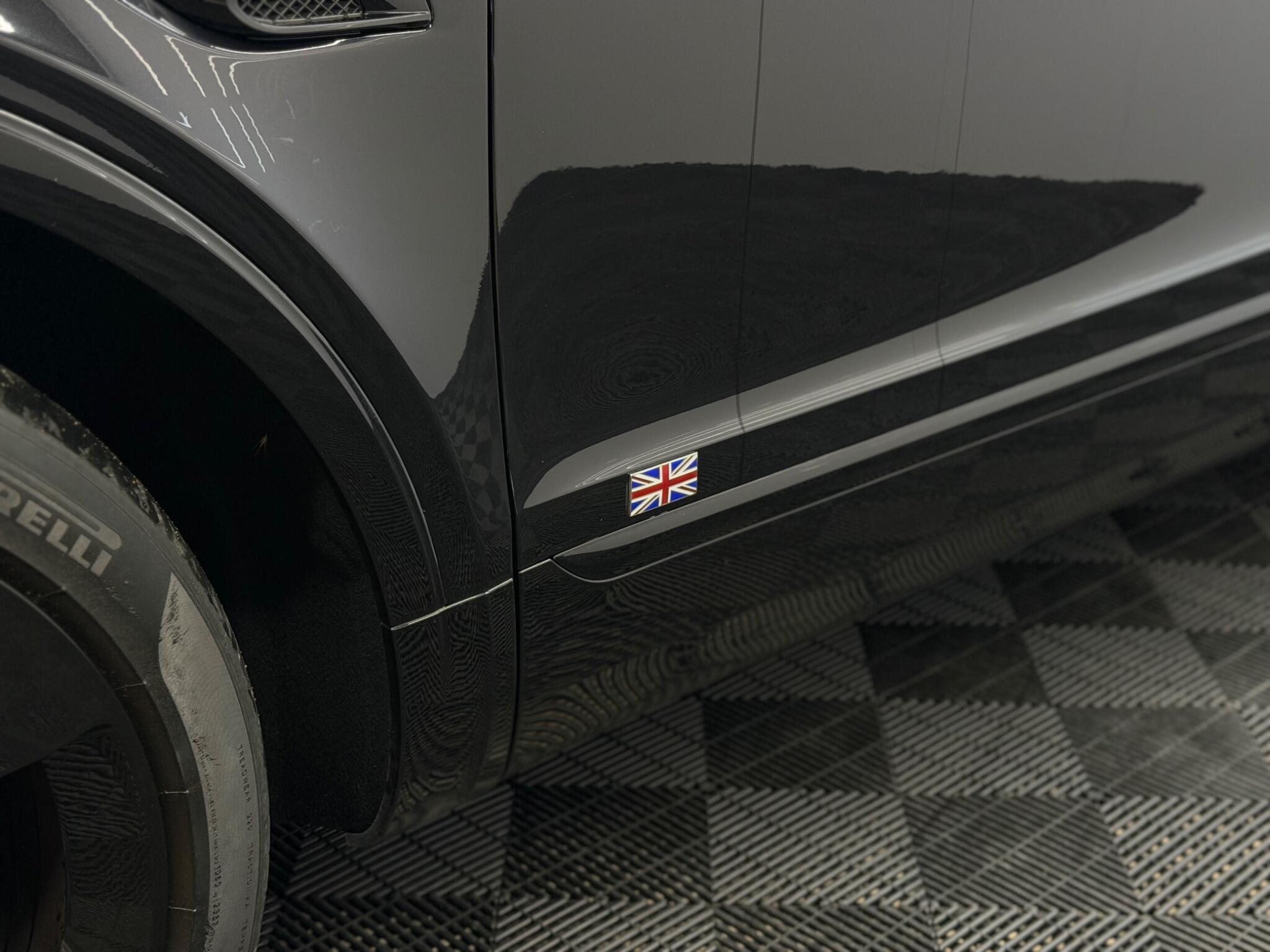 Bentley Bentayga — image 14 of 54